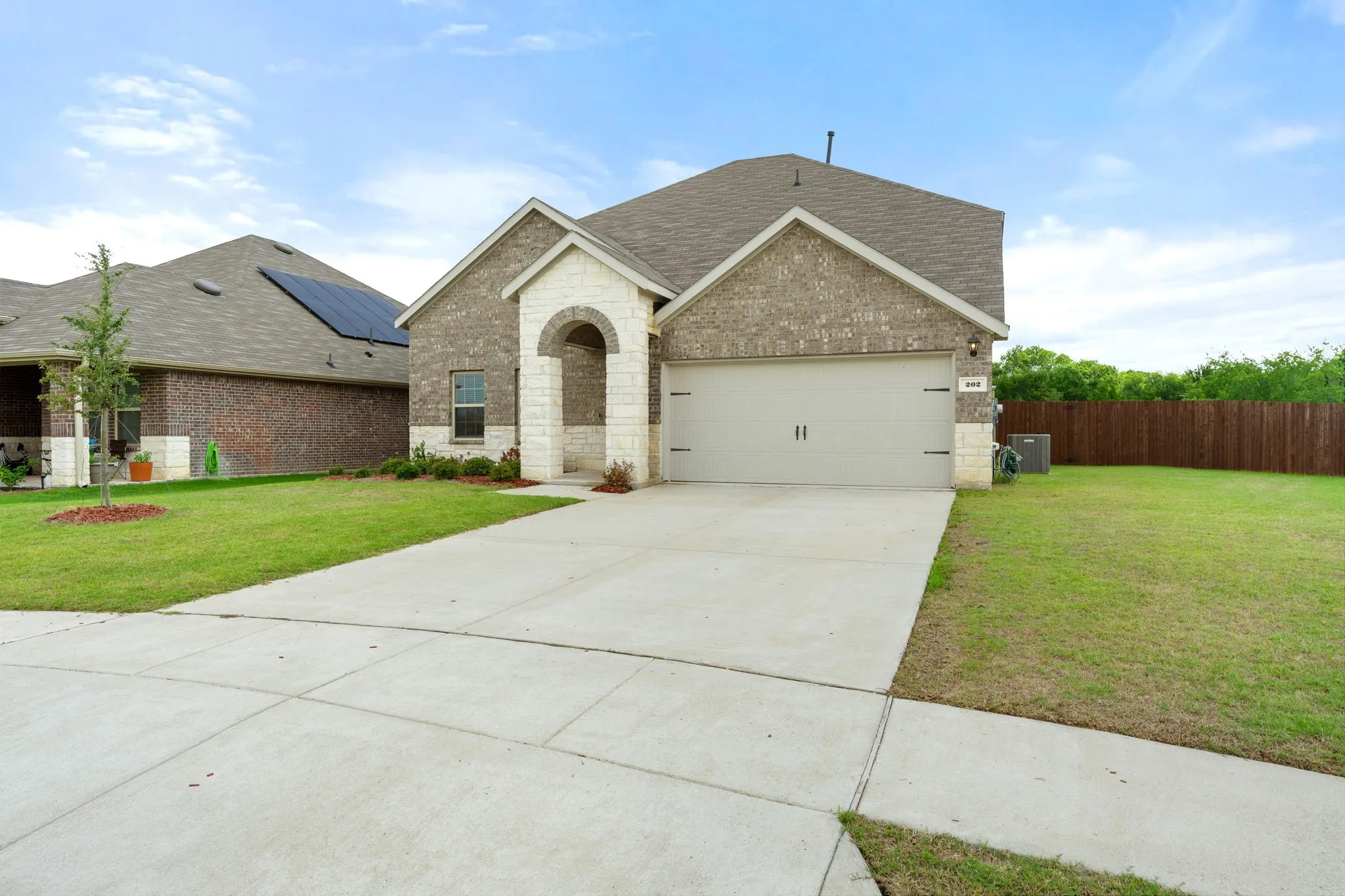 Single Family Residence For Sale in Hunt County , 202 Ashbrook Drive, Caddo Mills, Texas 75135, 4 Bedroom, 3 Bathroom, 2 Garage spaces, 2,120 Sqft, built in 2024, mls#21285374, Real Estate Agent in Caddo Mills, Homes For Sale in Hunt county, Homes For Sale in Caddo Mills, Realtor in Caddo Mills Texas, Real Estate Brokerage Independent Realty Texas, Luminita Cordes Realtor