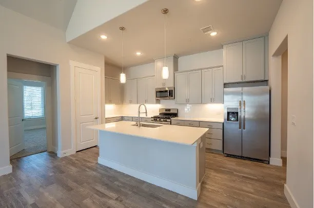Townhouse For Rent in Tarrant County , 3116 Winter Rose Way RR # 38, Arlington, Texas 76005, 2 Bedroom, 2 Bathroom, 2 Garage spaces, 1,531 Sqft, built in 2023, mls#21285523, Real Estate Agent in Arlington, Homes For Rent in Tarrant county, Homes For Rent in Arlington, Realtor in Arlington Texas, Real Estate Brokerage Independent Realty Texas, Luminita Cordes Realtor