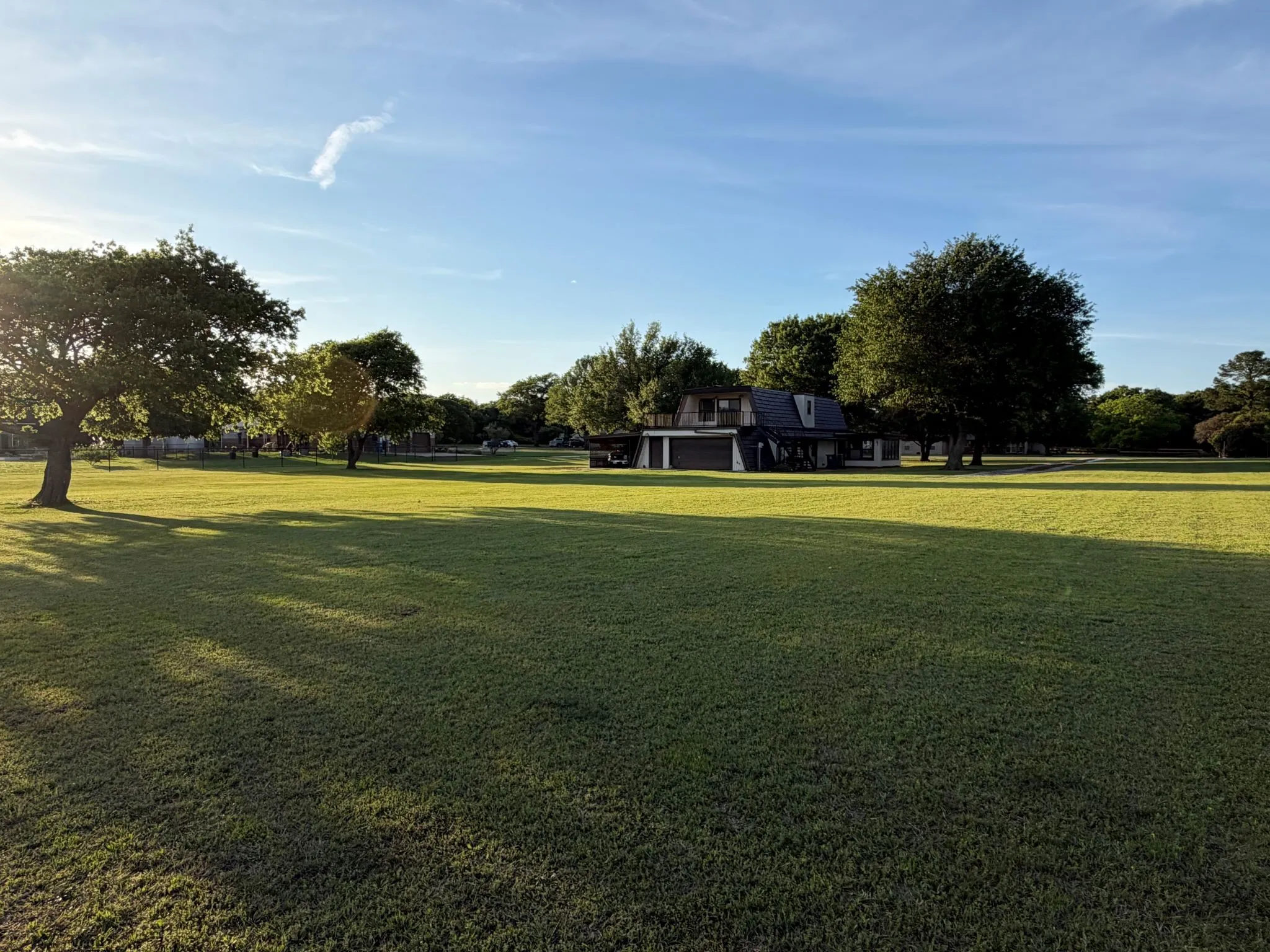 Single Family Residence For Sale in Denton County , 221 Timberview Court, Argyle, Texas 76226, 2 Bedroom, 2 Bathroom, 2 Garage spaces, 2,024 Sqft, built in 1984, mls#21260328, Real Estate Agent in Argyle, Homes For Sale in Denton county, Homes For Sale in Argyle, Realtor in Argyle Texas, Real Estate Brokerage Independent Realty Texas, Luminita Cordes Realtor
