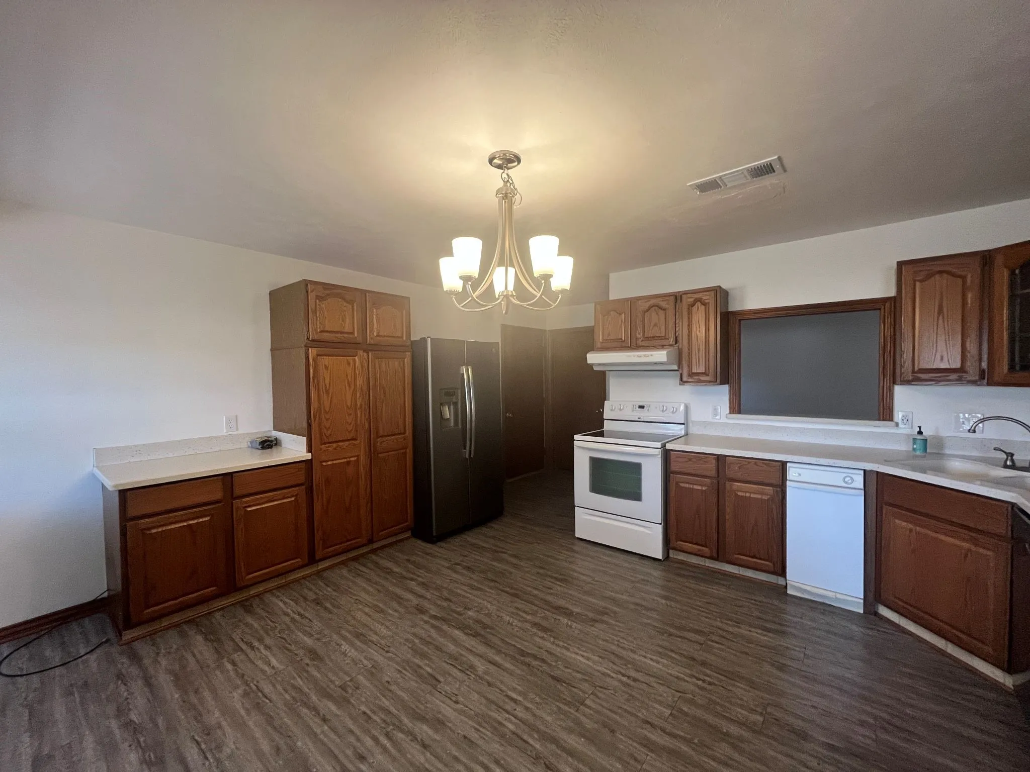 Single Family Residence For Sale in Denton County , 221 Timberview Court, Argyle, Texas 76226, 2 Bedroom, 2 Bathroom, 2 Garage spaces, 2,024 Sqft, built in 1984, mls#21260328, Real Estate Agent in Argyle, Homes For Sale in Denton county, Homes For Sale in Argyle, Realtor in Argyle Texas, Real Estate Brokerage Independent Realty Texas, Luminita Cordes Realtor