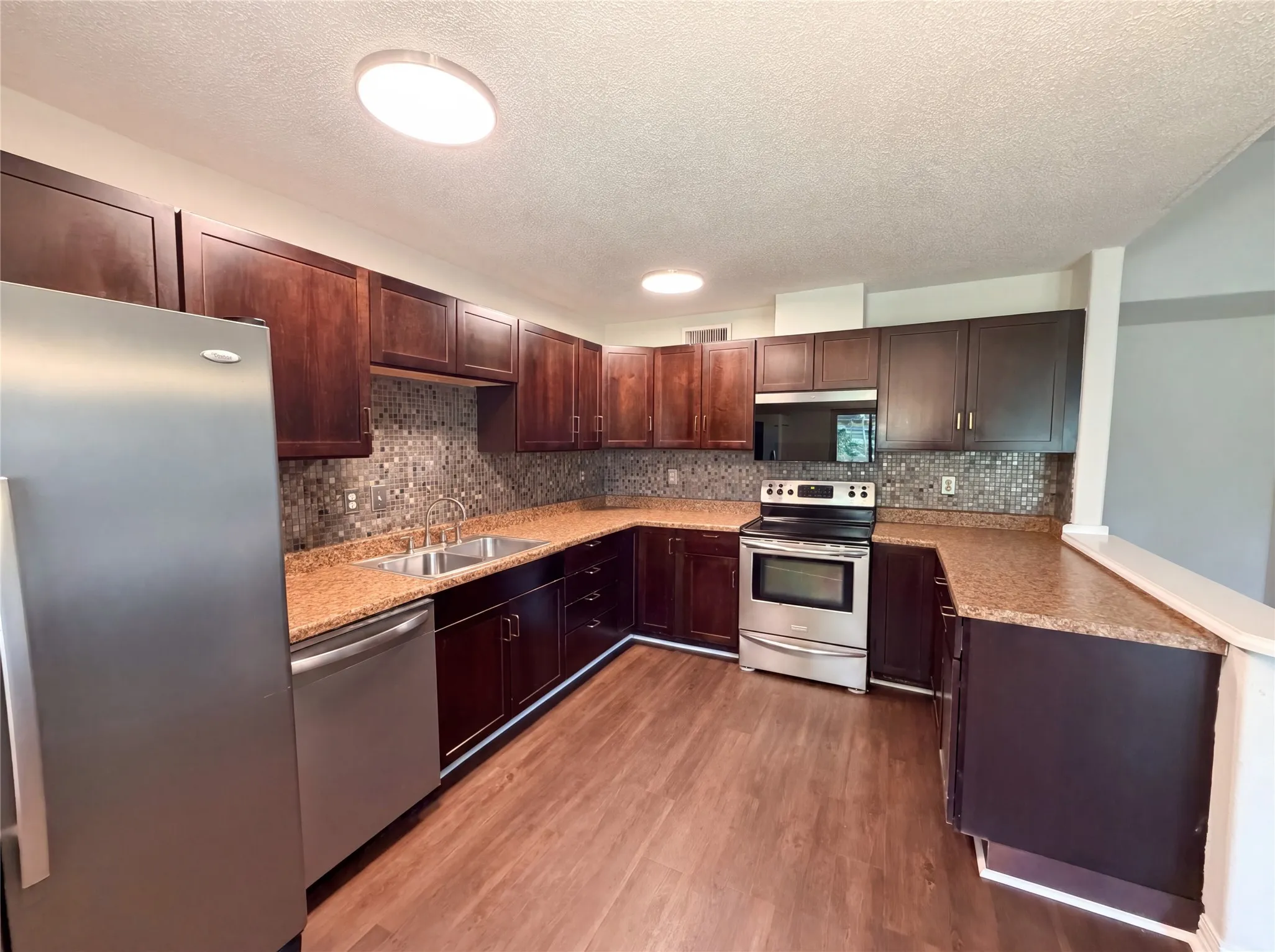 Single Family Residence For Sale in Dallas County , 3920 Hunters Trail, Mesquite, Texas 75150, 4 Bedroom, 2 Bathroom, 2 Garage spaces, 1,477 Sqft, built in 1979, mls#21285422, Real Estate Agent in Mesquite, Homes For Sale in Dallas county, Homes For Sale in Mesquite, Realtor in Mesquite Texas, Real Estate Brokerage Independent Realty Texas, Luminita Cordes Realtor