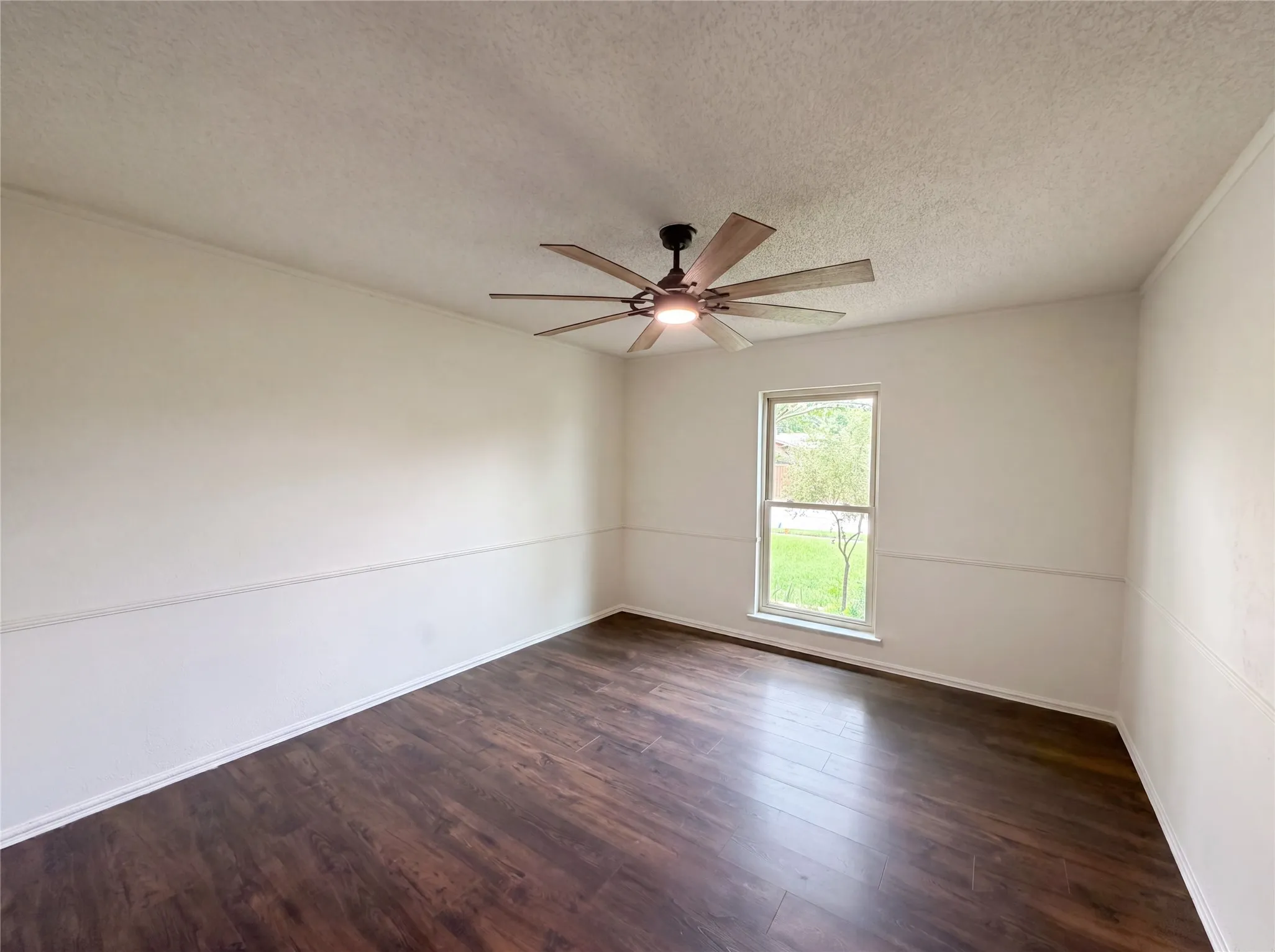 Single Family Residence For Sale in Dallas County , 3920 Hunters Trail, Mesquite, Texas 75150, 4 Bedroom, 2 Bathroom, 2 Garage spaces, 1,477 Sqft, built in 1979, mls#21285422, Real Estate Agent in Mesquite, Homes For Sale in Dallas county, Homes For Sale in Mesquite, Realtor in Mesquite Texas, Real Estate Brokerage Independent Realty Texas, Luminita Cordes Realtor