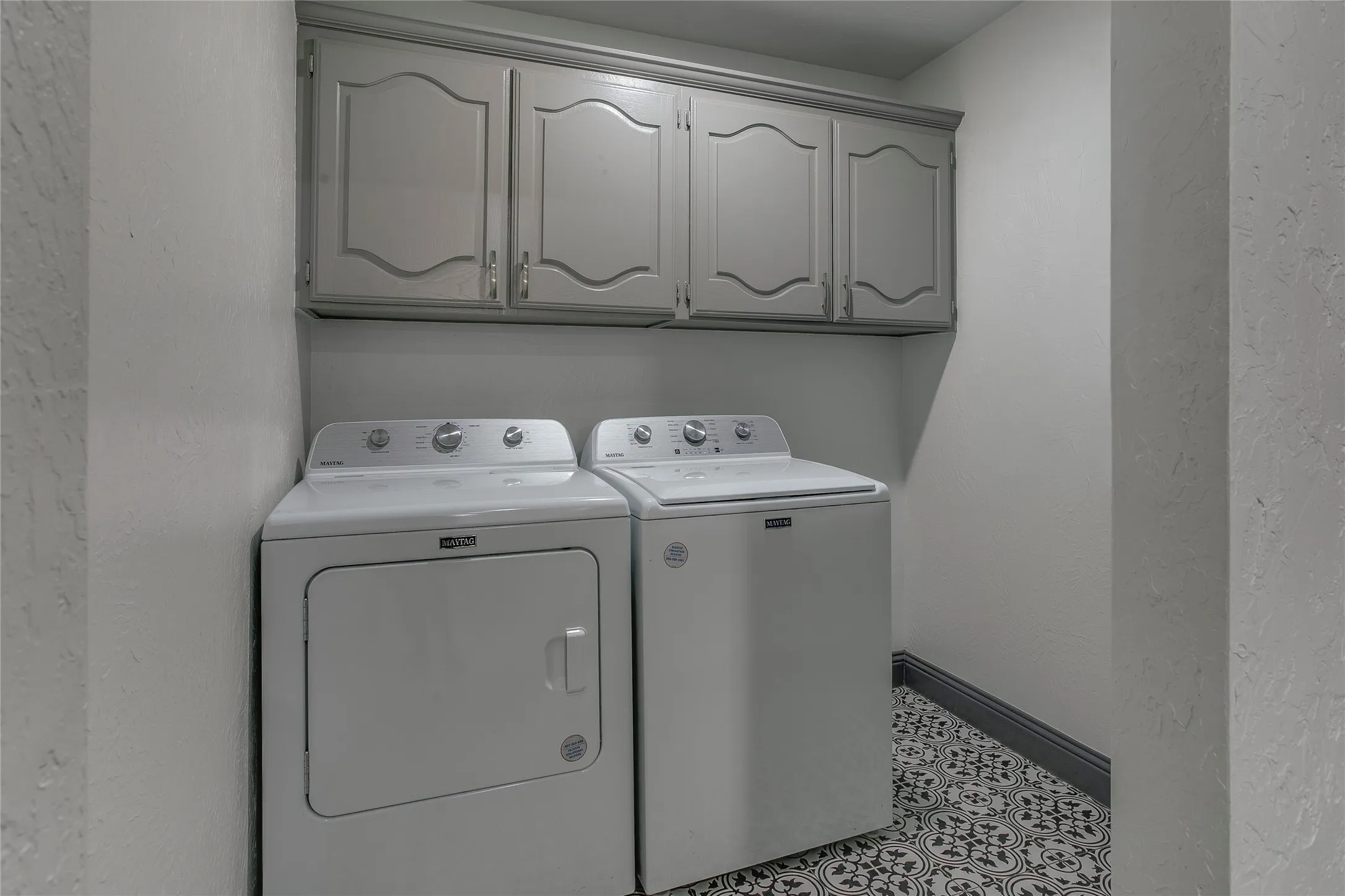 Single Family Residence For Sale in Dallas County , 628 S Walker Street, Mesquite, Texas 75149, 3 Bedroom, 2 Bathroom, 2 Garage spaces, 1,996 Sqft, built in 1984, mls#21279445, Real Estate Agent in Mesquite, Homes For Sale in Dallas county, Homes For Sale in Mesquite, Realtor in Mesquite Texas, Real Estate Brokerage Independent Realty Texas, Luminita Cordes Realtor