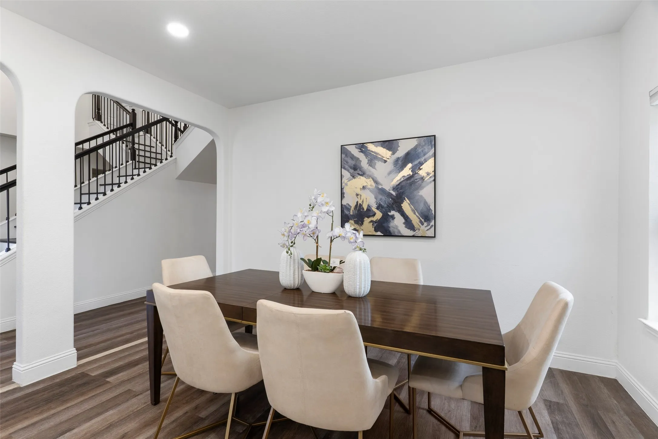 Single Family Residence For Sale in Collin County , 2019 Water Fall Way, Wylie, Texas 75098, 6 Bedroom, 4 Bathroom, 2 Garage spaces, 3,975 Sqft, built in 2007, mls#21285434, Real Estate Agent in Wylie, Homes For Sale in Collin county, Homes For Sale in Wylie, Realtor in Wylie Texas, Real Estate Brokerage Independent Realty Texas, Luminita Cordes Realtor