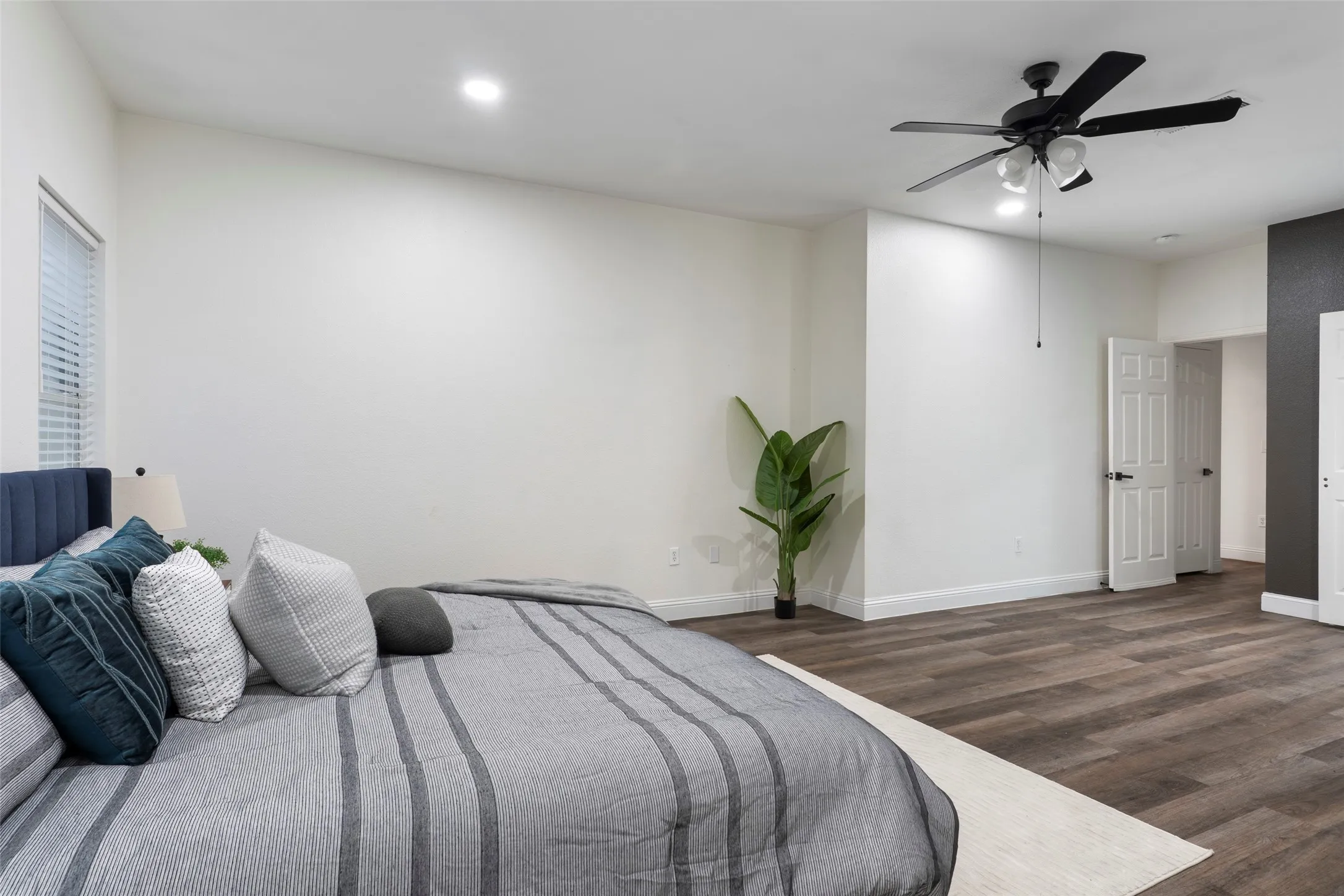 Single Family Residence For Sale in Collin County , 2019 Water Fall Way, Wylie, Texas 75098, 6 Bedroom, 4 Bathroom, 2 Garage spaces, 3,975 Sqft, built in 2007, mls#21285434, Real Estate Agent in Wylie, Homes For Sale in Collin county, Homes For Sale in Wylie, Realtor in Wylie Texas, Real Estate Brokerage Independent Realty Texas, Luminita Cordes Realtor