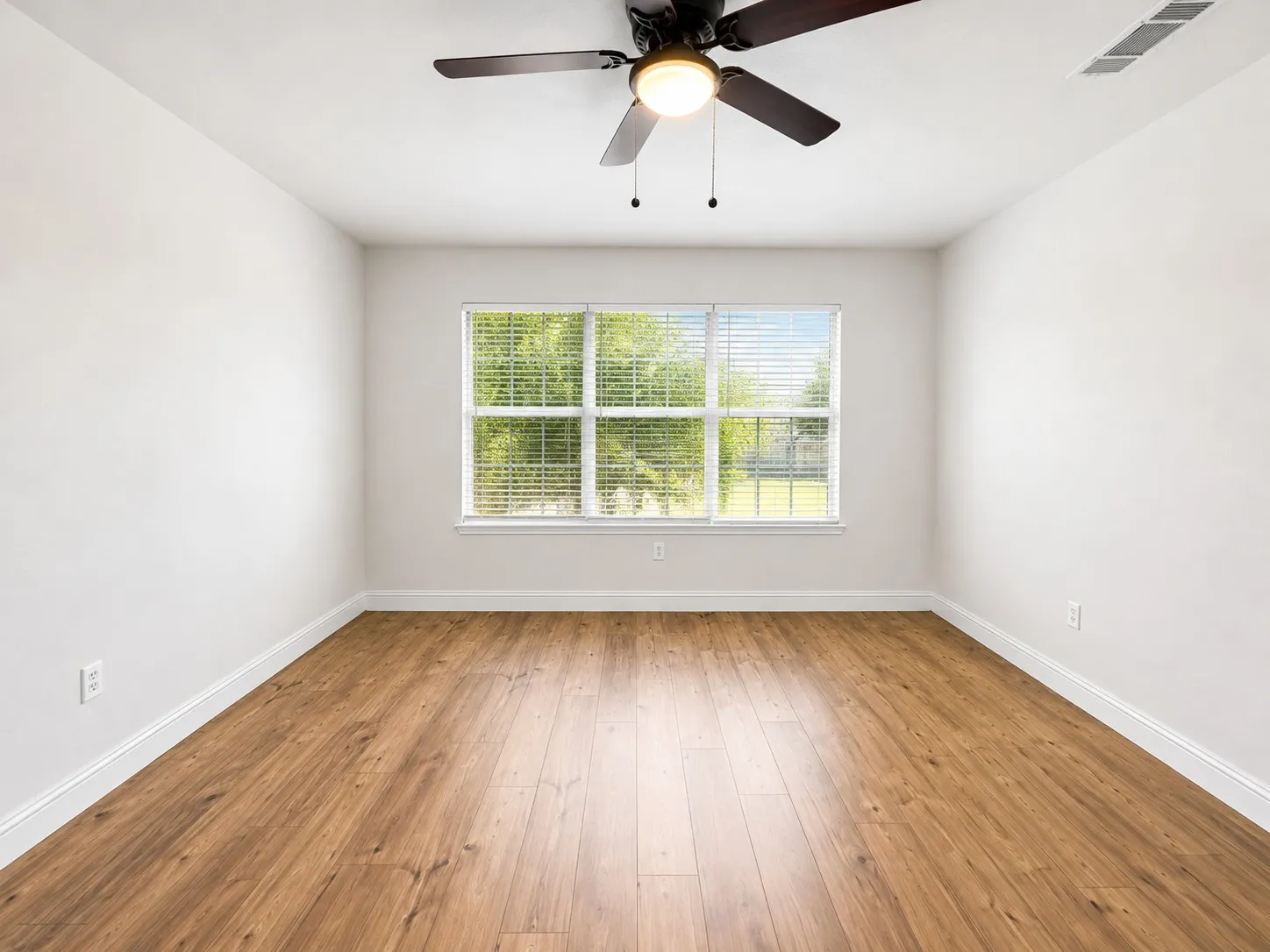 Single Family Residence For Sale in Collin County , 2019 Water Fall Way, Wylie, Texas 75098, 6 Bedroom, 4 Bathroom, 2 Garage spaces, 3,975 Sqft, built in 2007, mls#21285434, Real Estate Agent in Wylie, Homes For Sale in Collin county, Homes For Sale in Wylie, Realtor in Wylie Texas, Real Estate Brokerage Independent Realty Texas, Luminita Cordes Realtor