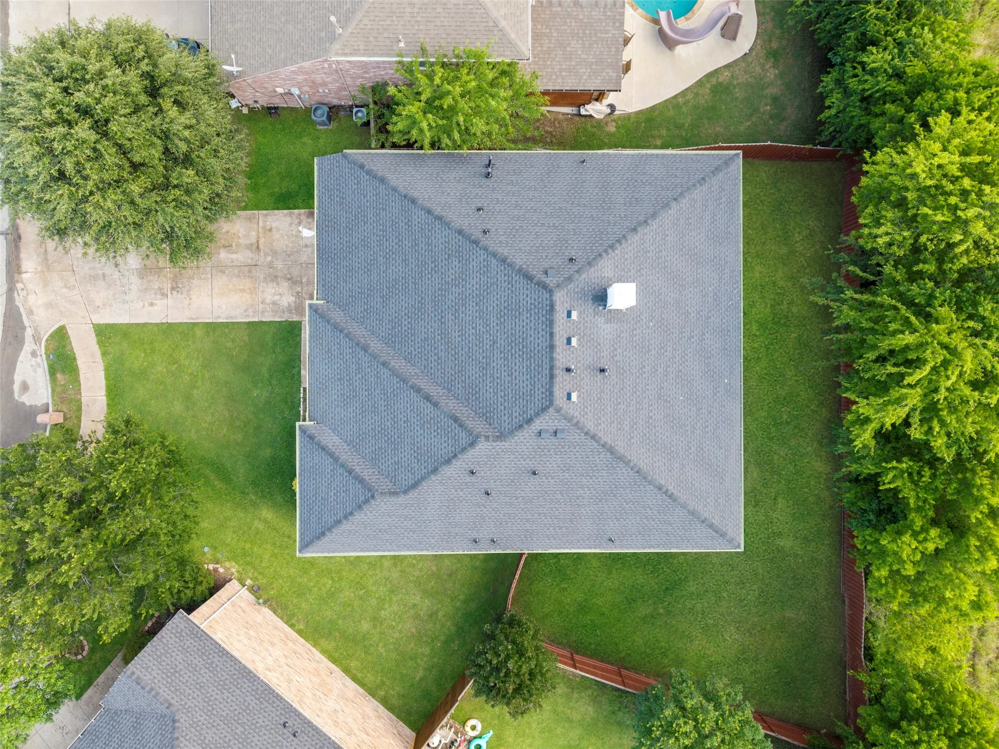 Single Family Residence For Sale in Collin County , 2019 Water Fall Way, Wylie, Texas 75098, 6 Bedroom, 4 Bathroom, 2 Garage spaces, 3,975 Sqft, built in 2007, mls#21285434, Real Estate Agent in Wylie, Homes For Sale in Collin county, Homes For Sale in Wylie, Realtor in Wylie Texas, Real Estate Brokerage Independent Realty Texas, Luminita Cordes Realtor