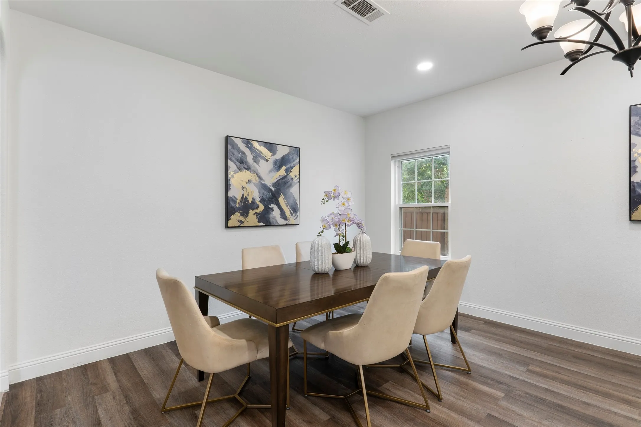 Single Family Residence For Sale in Collin County , 2019 Water Fall Way, Wylie, Texas 75098, 6 Bedroom, 4 Bathroom, 2 Garage spaces, 3,975 Sqft, built in 2007, mls#21285434, Real Estate Agent in Wylie, Homes For Sale in Collin county, Homes For Sale in Wylie, Realtor in Wylie Texas, Real Estate Brokerage Independent Realty Texas, Luminita Cordes Realtor