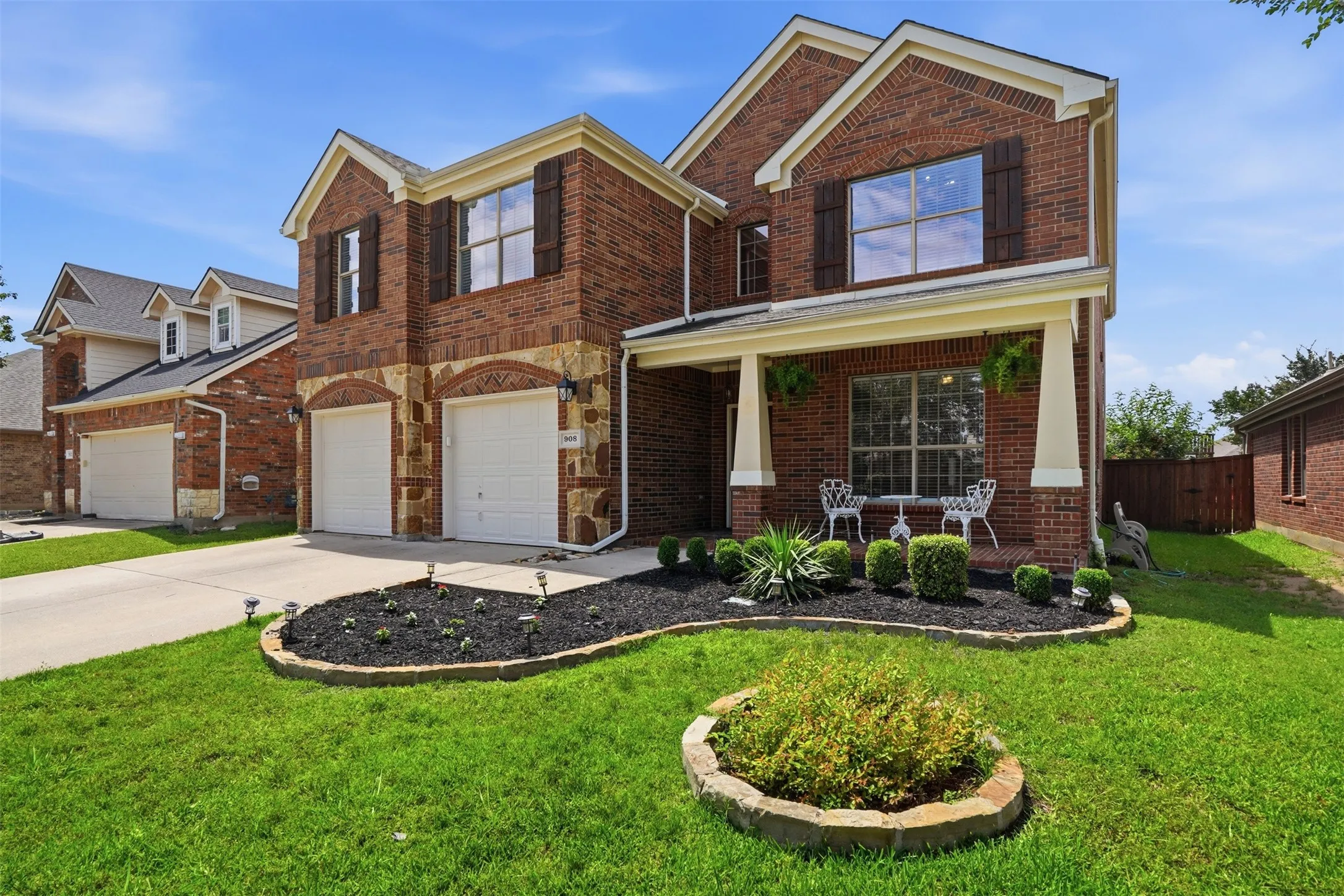 Single Family Residence For Sale in Denton County , 908 Lake Hollow Drive, Little Elm, Texas 75068, 4 Bedroom, 3 Bathroom, 2 Garage spaces, 2,920 Sqft, built in 2007, mls#21285421, Real Estate Agent in Little Elm, Homes For Sale in Denton county, Homes For Sale in Little Elm, Realtor in Little Elm Texas, Real Estate Brokerage Independent Realty Texas, Luminita Cordes Realtor