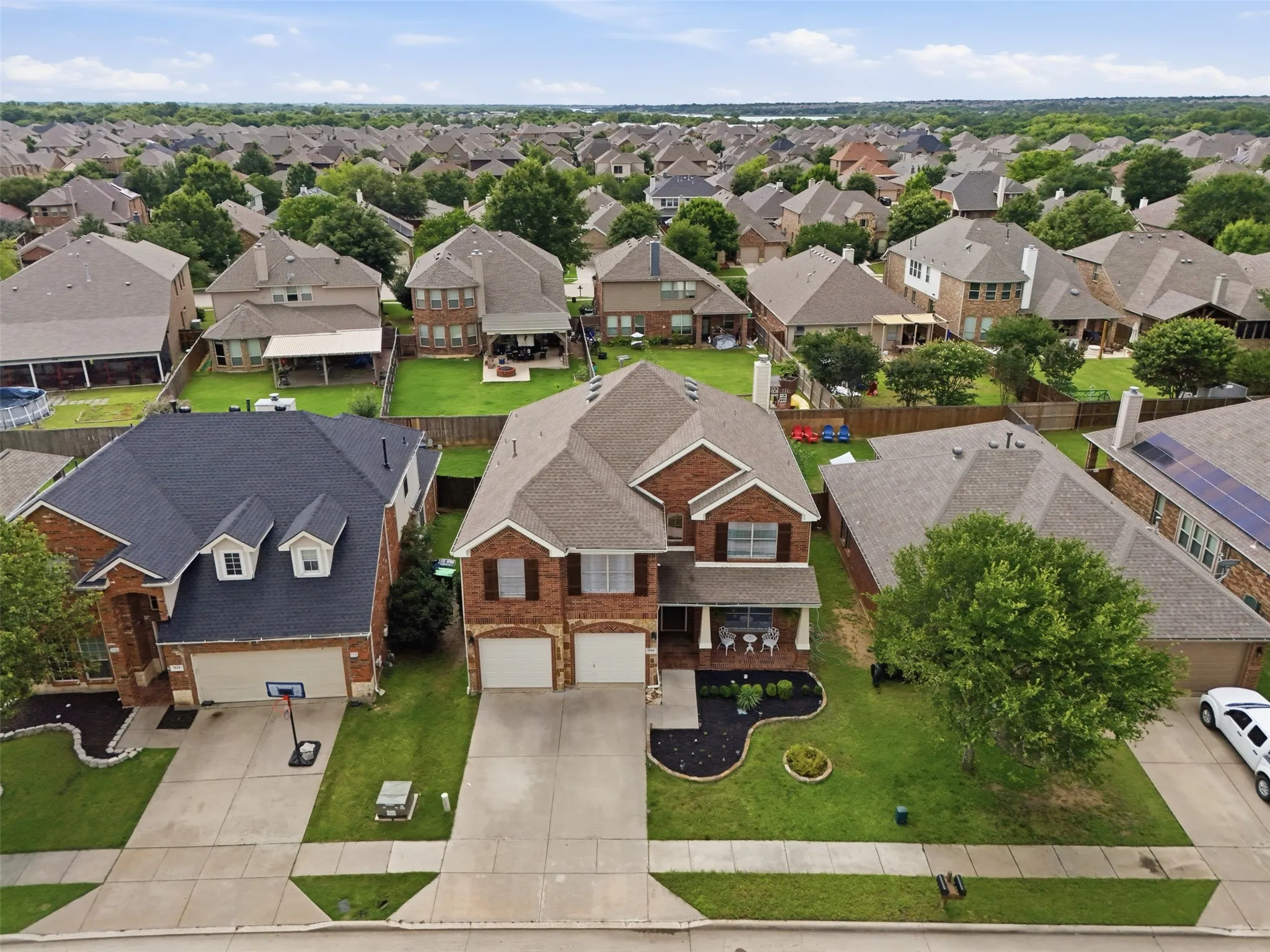 Single Family Residence For Sale in Denton County , 908 Lake Hollow Drive, Little Elm, Texas 75068, 4 Bedroom, 3 Bathroom, 2 Garage spaces, 2,920 Sqft, built in 2007, mls#21285421, Real Estate Agent in Little Elm, Homes For Sale in Denton county, Homes For Sale in Little Elm, Realtor in Little Elm Texas, Real Estate Brokerage Independent Realty Texas, Luminita Cordes Realtor