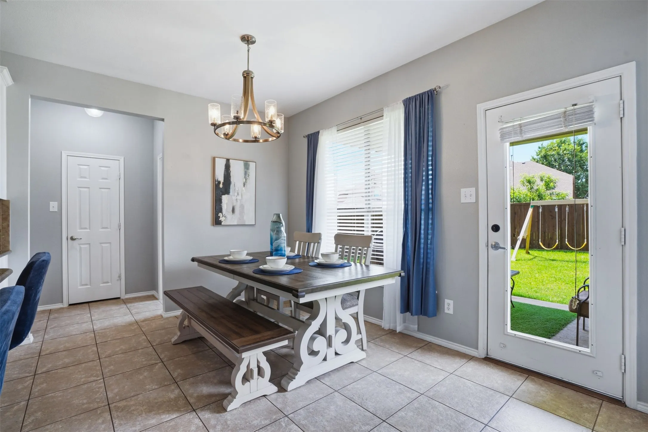Single Family Residence For Sale in Denton County , 908 Lake Hollow Drive, Little Elm, Texas 75068, 4 Bedroom, 3 Bathroom, 2 Garage spaces, 2,920 Sqft, built in 2007, mls#21285421, Real Estate Agent in Little Elm, Homes For Sale in Denton county, Homes For Sale in Little Elm, Realtor in Little Elm Texas, Real Estate Brokerage Independent Realty Texas, Luminita Cordes Realtor