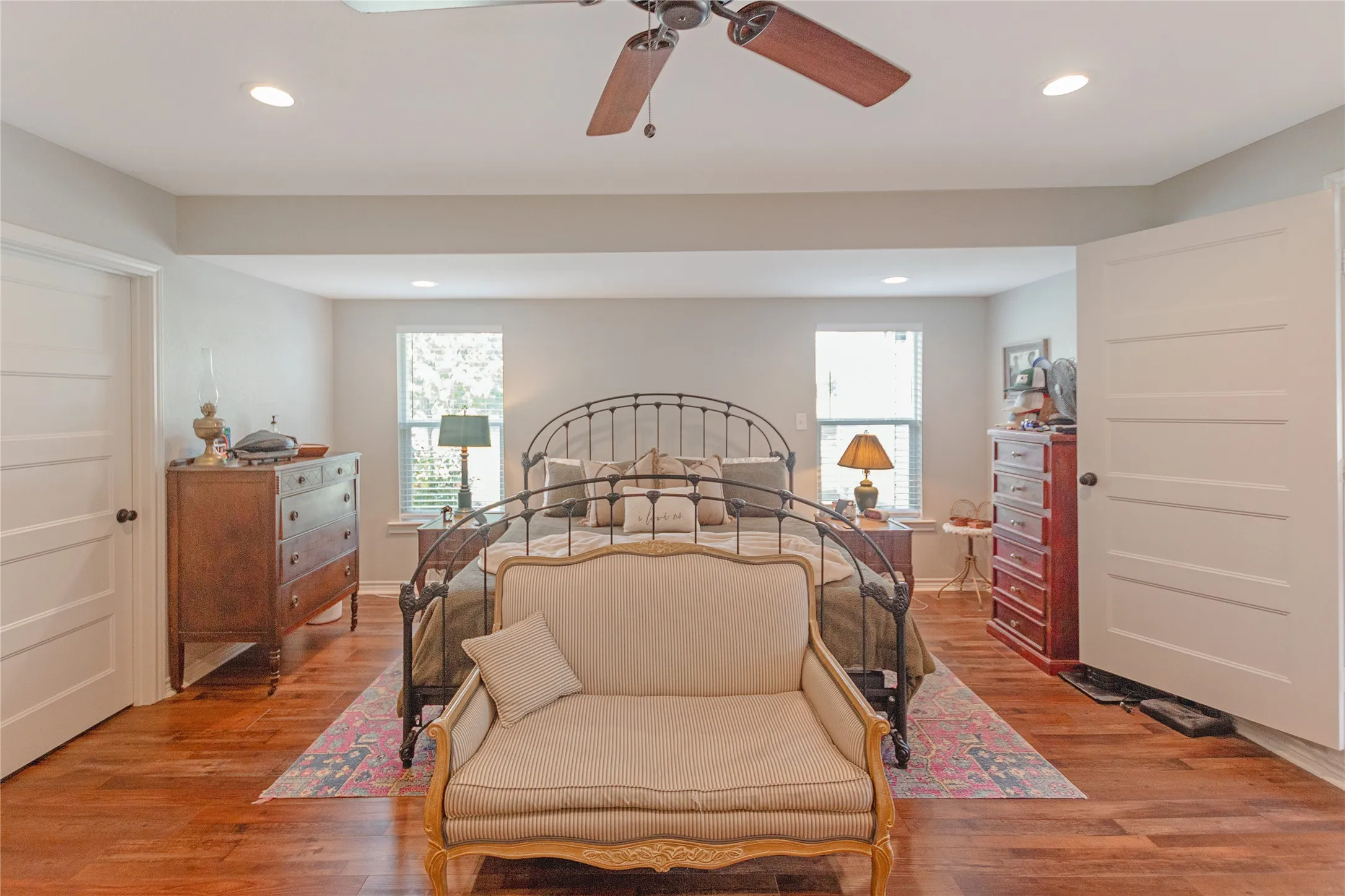 Single Family Residence For Sale in Smith County , 796 FM 2661, Tyler, Texas 75704, 3 Bedroom, 2 Bathroom, 2 Garage spaces, 1,864 Sqft, built in 1924, mls#21285590, Real Estate Agent in Tyler, Homes For Sale in Smith county, Homes For Sale in Tyler, Realtor in Tyler Texas, Real Estate Brokerage Independent Realty Texas, Luminita Cordes Realtor