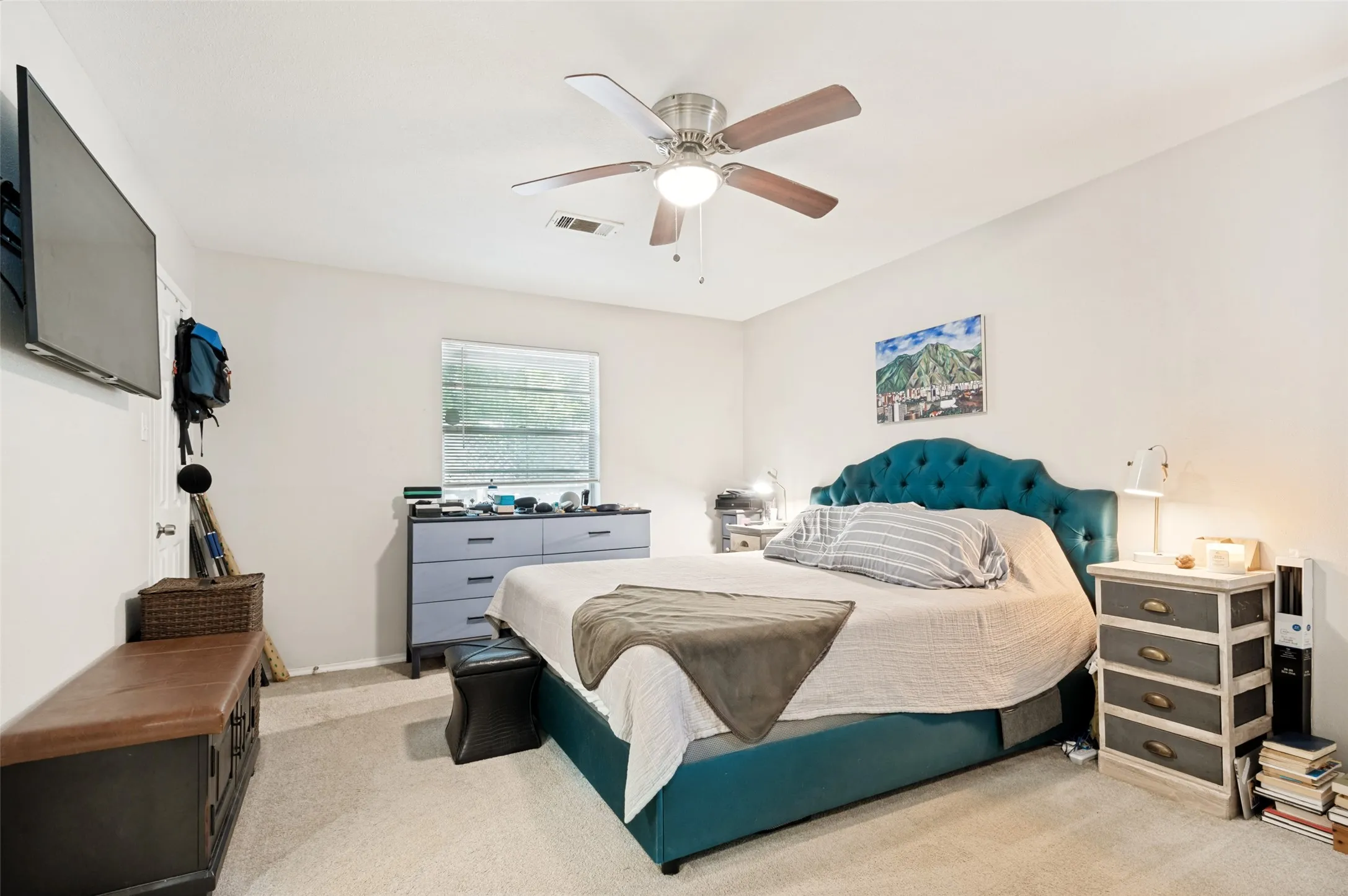 Single Family Residence For Sale in Tarrant County , 805 Live Oak Lane, Arlington, Texas 76012, 4 Bedrooms, 3 Bathrooms, 2 Garage spaces, 3,427 Sqft, built in 1965, Price $519,900, mls#21285599, Real Estate Agent in Arlington, Homes For Sale in Tarrant county, Homes For Sale in Arlington, Realtor in Arlington Texas, Real Estate Brokerage Independent Realty Texas, Luminita Cordes Realtor