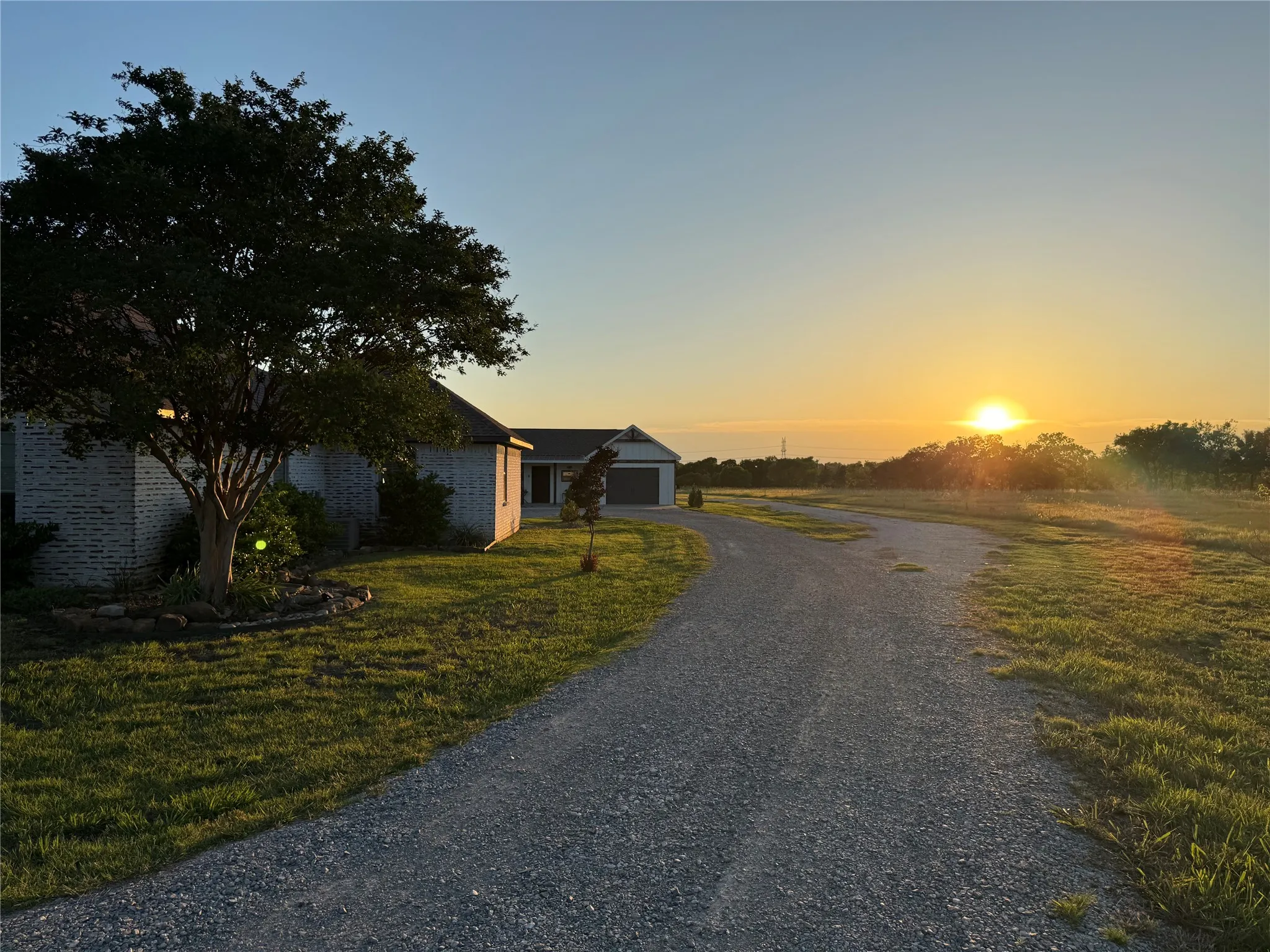 Single Family Residence For Sale in Collin County , 1177 LONE STAR Road, Celina, Texas 75009, 4 Bedroom, 3 Bathroom, 2 Garage spaces, 2,689 Sqft, built in 2004, mls#21284851, Real Estate Agent in Celina, Homes For Sale in Collin county, Homes For Sale in Celina, Realtor in Celina Texas, Real Estate Brokerage Independent Realty Texas, Luminita Cordes Realtor