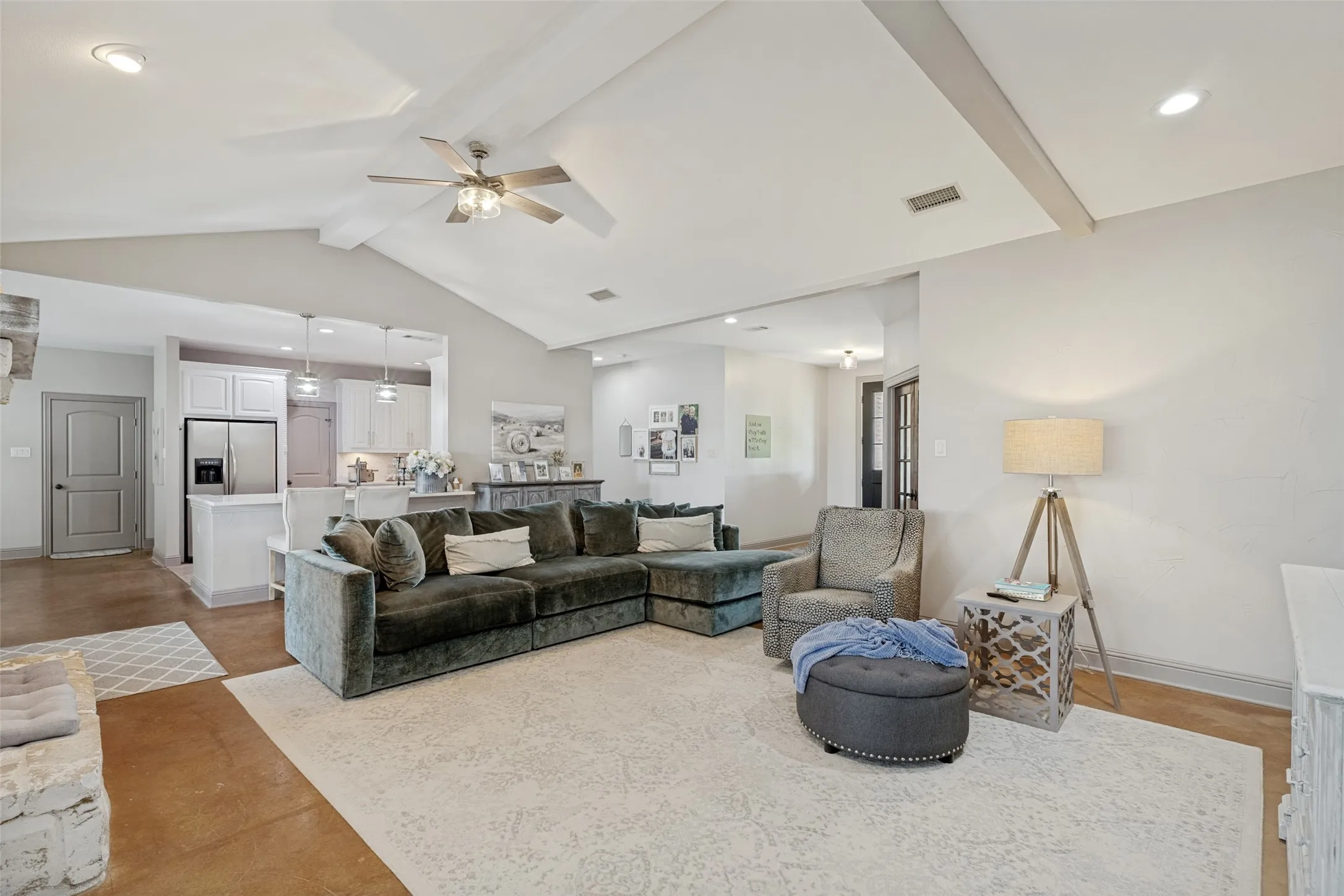 Single Family Residence For Sale in Collin County , 1177 LONE STAR Road, Celina, Texas 75009, 4 Bedroom, 3 Bathroom, 2 Garage spaces, 2,689 Sqft, built in 2004, mls#21284851, Real Estate Agent in Celina, Homes For Sale in Collin county, Homes For Sale in Celina, Realtor in Celina Texas, Real Estate Brokerage Independent Realty Texas, Luminita Cordes Realtor