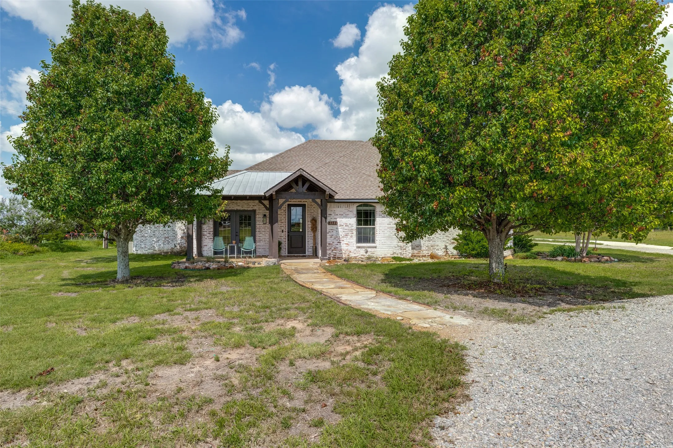 Single Family Residence For Sale in Collin County , 1177 LONE STAR Road, Celina, Texas 75009, 4 Bedroom, 3 Bathroom, 2 Garage spaces, 2,689 Sqft, built in 2004, mls#21284851, Real Estate Agent in Celina, Homes For Sale in Collin county, Homes For Sale in Celina, Realtor in Celina Texas, Real Estate Brokerage Independent Realty Texas, Luminita Cordes Realtor