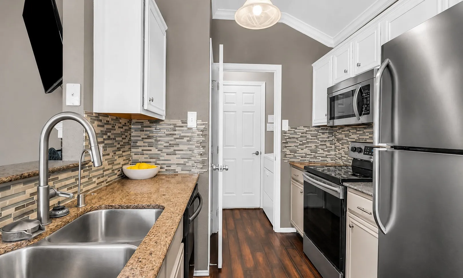 Single Family Residence For Sale in Collin County , 4905 Fox Ridge Lane, Mc Kinney, Texas 75071, 3 Bedroom, 2 Bathroom, 2 Garage spaces, 1,245 Sqft, built in 2001, mls#21285565, Real Estate Agent in Mc Kinney, Homes For Sale in Collin county, Homes For Sale in Mc Kinney, Realtor in Mc Kinney Texas, Real Estate Brokerage Independent Realty Texas, Luminita Cordes Realtor
