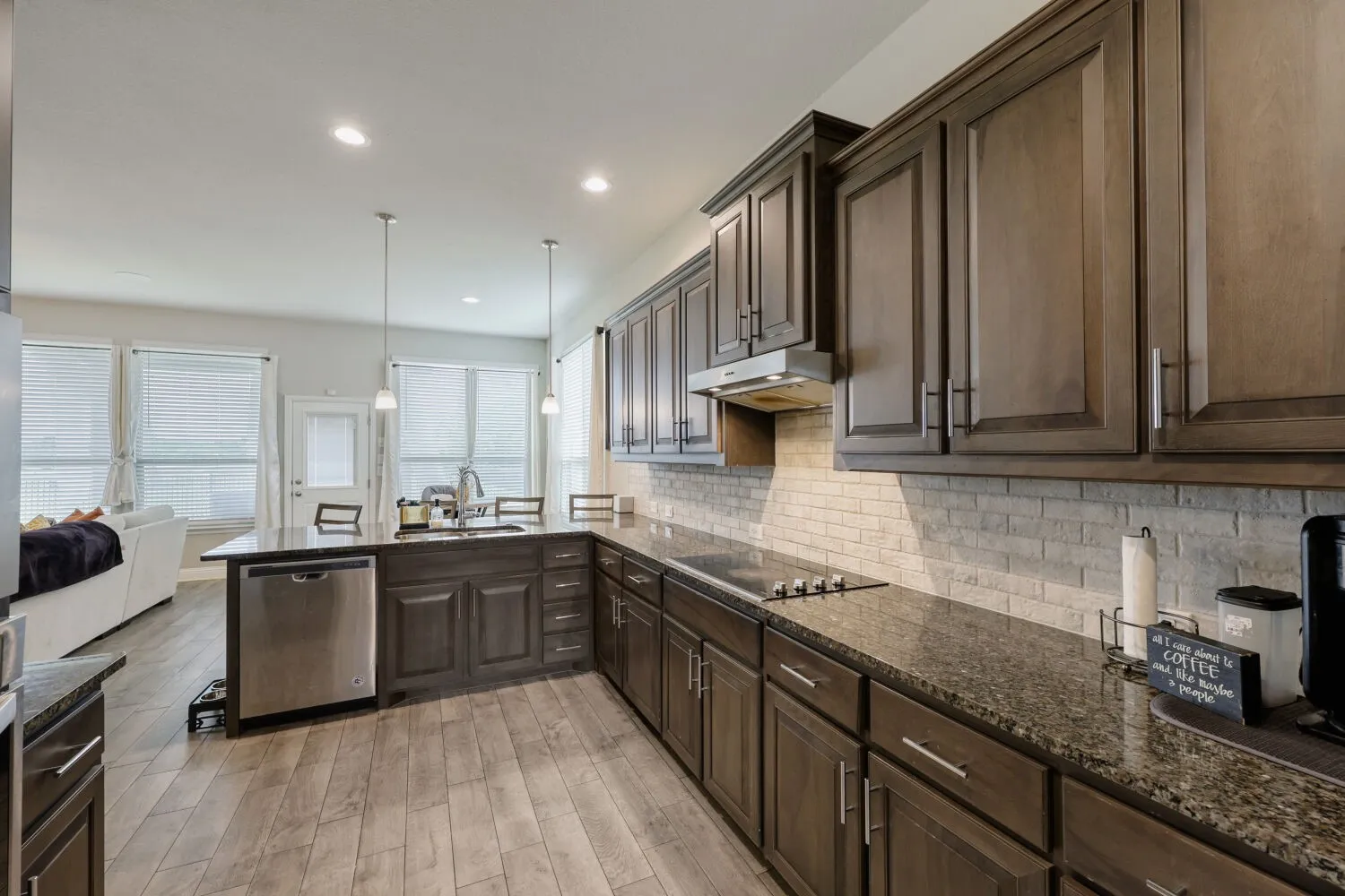 Single Family Residence For Sale in Ellis County , 422 Milligan Drive, Midlothian, Texas 76065, 4 Bedroom, 4 Bathroom, 2 Garage spaces, 2,801 Sqft, built in 2020, mls#21277556, Real Estate Agent in Midlothian, Homes For Sale in Ellis county, Homes For Sale in Midlothian, Realtor in Midlothian Texas, Real Estate Brokerage Independent Realty Texas, Luminita Cordes Realtor