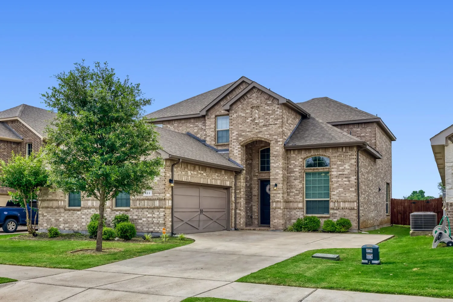 Single Family Residence For Sale in Ellis County , 422 Milligan Drive, Midlothian, Texas 76065, 4 Bedroom, 4 Bathroom, 2 Garage spaces, 2,801 Sqft, built in 2020, mls#21277556, Real Estate Agent in Midlothian, Homes For Sale in Ellis county, Homes For Sale in Midlothian, Realtor in Midlothian Texas, Real Estate Brokerage Independent Realty Texas, Luminita Cordes Realtor