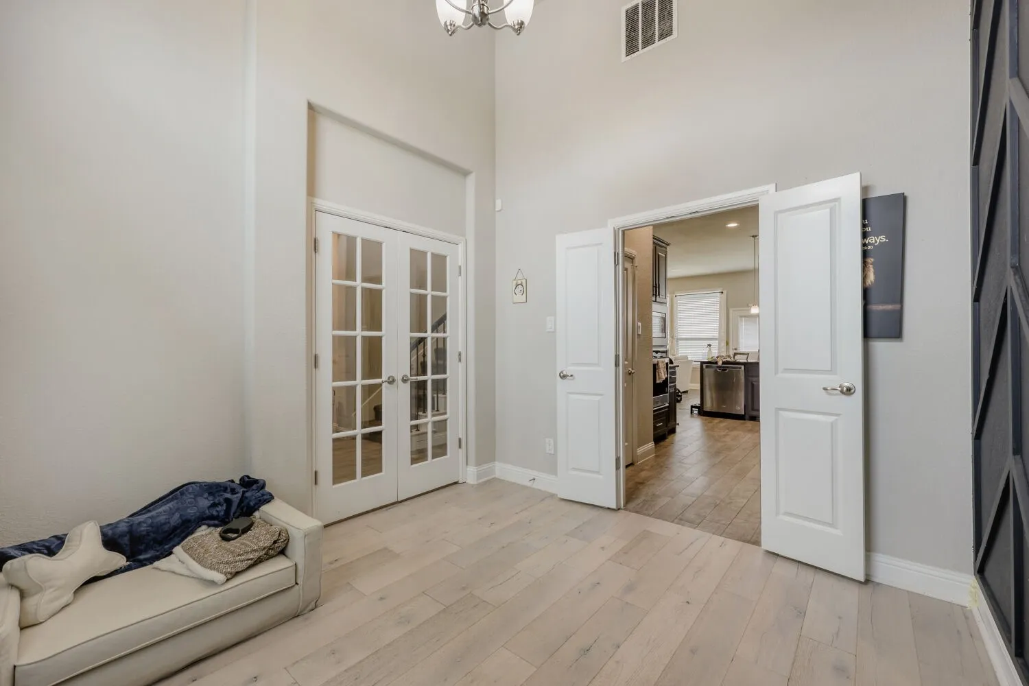 Single Family Residence For Sale in Ellis County , 422 Milligan Drive, Midlothian, Texas 76065, 4 Bedroom, 4 Bathroom, 2 Garage spaces, 2,801 Sqft, built in 2020, mls#21277556, Real Estate Agent in Midlothian, Homes For Sale in Ellis county, Homes For Sale in Midlothian, Realtor in Midlothian Texas, Real Estate Brokerage Independent Realty Texas, Luminita Cordes Realtor