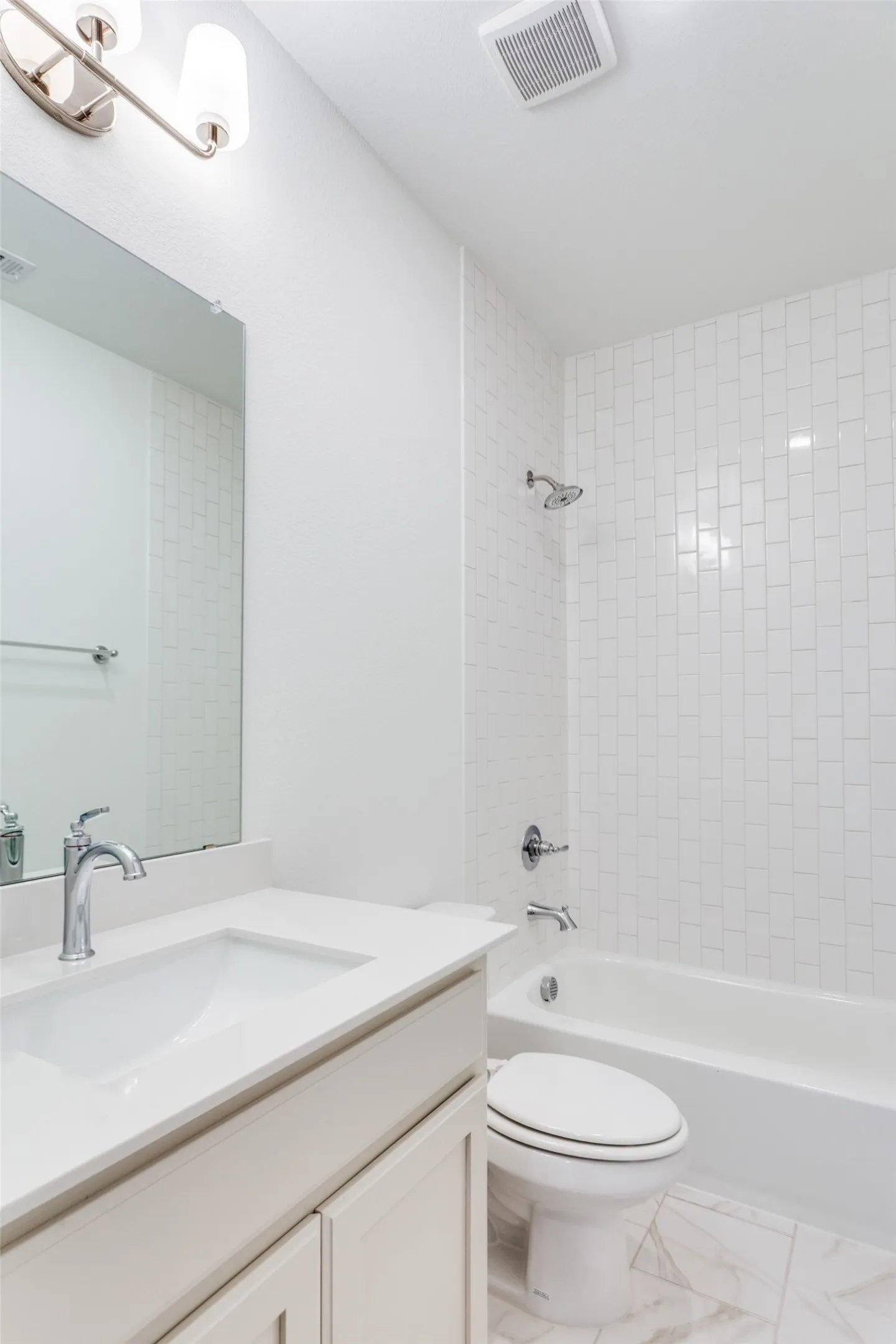 Single Family Residence For Sale in Denton County , 2712 Glasgow Way, Denton, Texas 76207, 3 Bedroom, 2 Bathroom, 2 Garage spaces, 1,619 Sqft, built in 2025, mls#21280148, Real Estate Agent in Denton, Homes For Sale in Denton county, Homes For Sale in Denton, Realtor in Denton Texas, Real Estate Brokerage Independent Realty Texas, Luminita Cordes Realtor