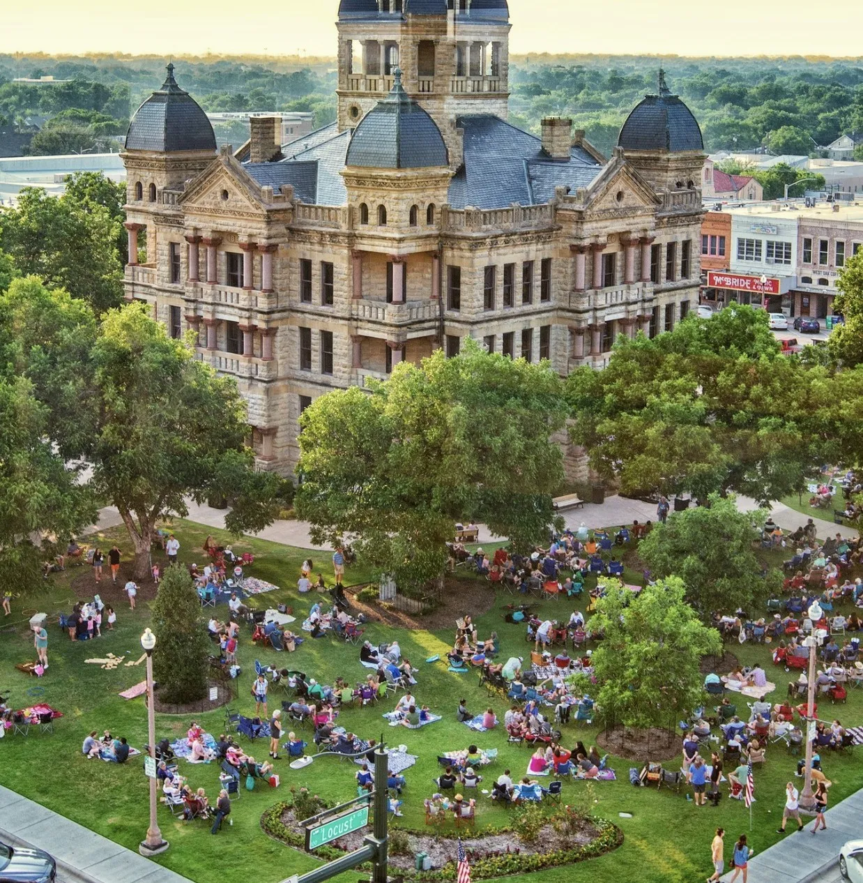 Single Family Residence For Sale in Denton County , 2712 Glasgow Way, Denton, Texas 76207, 3 Bedroom, 2 Bathroom, 2 Garage spaces, 1,619 Sqft, built in 2025, mls#21280148, Real Estate Agent in Denton, Homes For Sale in Denton county, Homes For Sale in Denton, Realtor in Denton Texas, Real Estate Brokerage Independent Realty Texas, Luminita Cordes Realtor