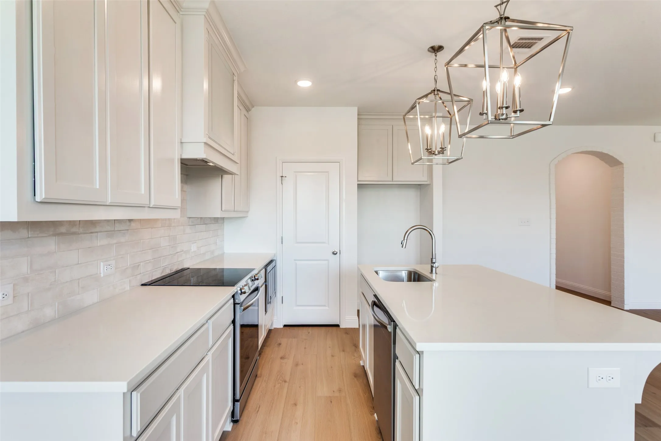 Single Family Residence For Sale in Denton County , 2712 Glasgow Way, Denton, Texas 76207, 3 Bedroom, 2 Bathroom, 2 Garage spaces, 1,619 Sqft, built in 2025, mls#21280148, Real Estate Agent in Denton, Homes For Sale in Denton county, Homes For Sale in Denton, Realtor in Denton Texas, Real Estate Brokerage Independent Realty Texas, Luminita Cordes Realtor