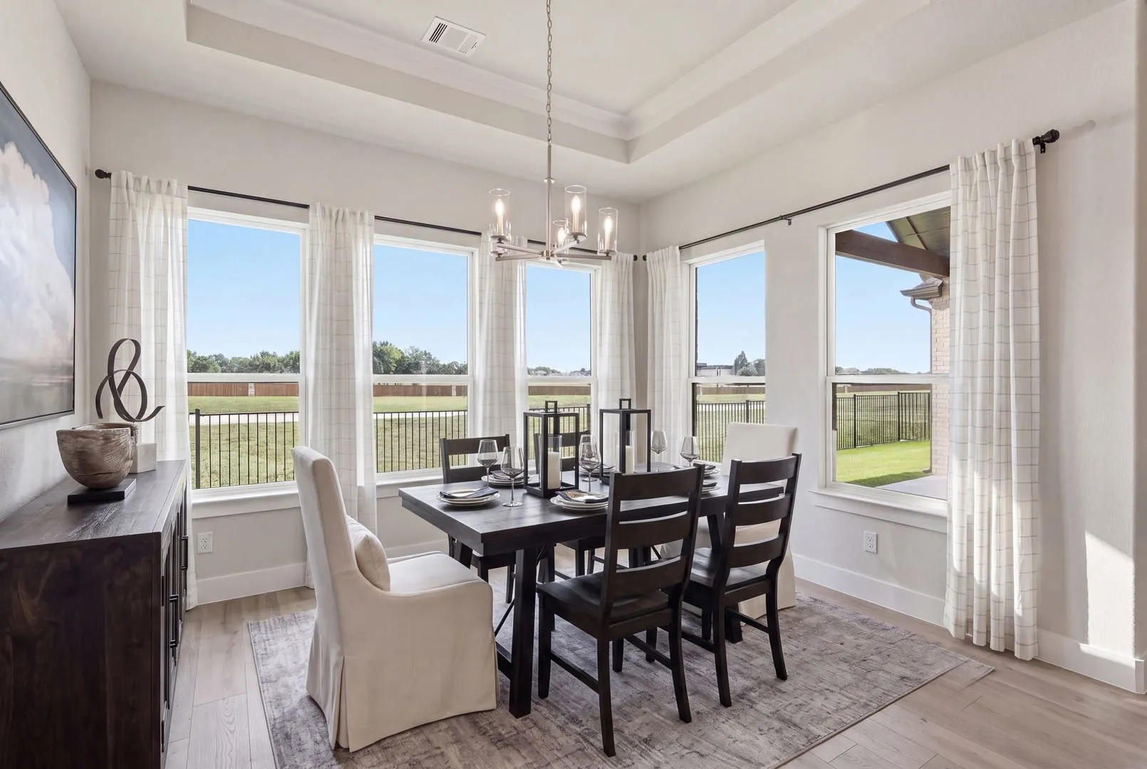 1601_Dining_room