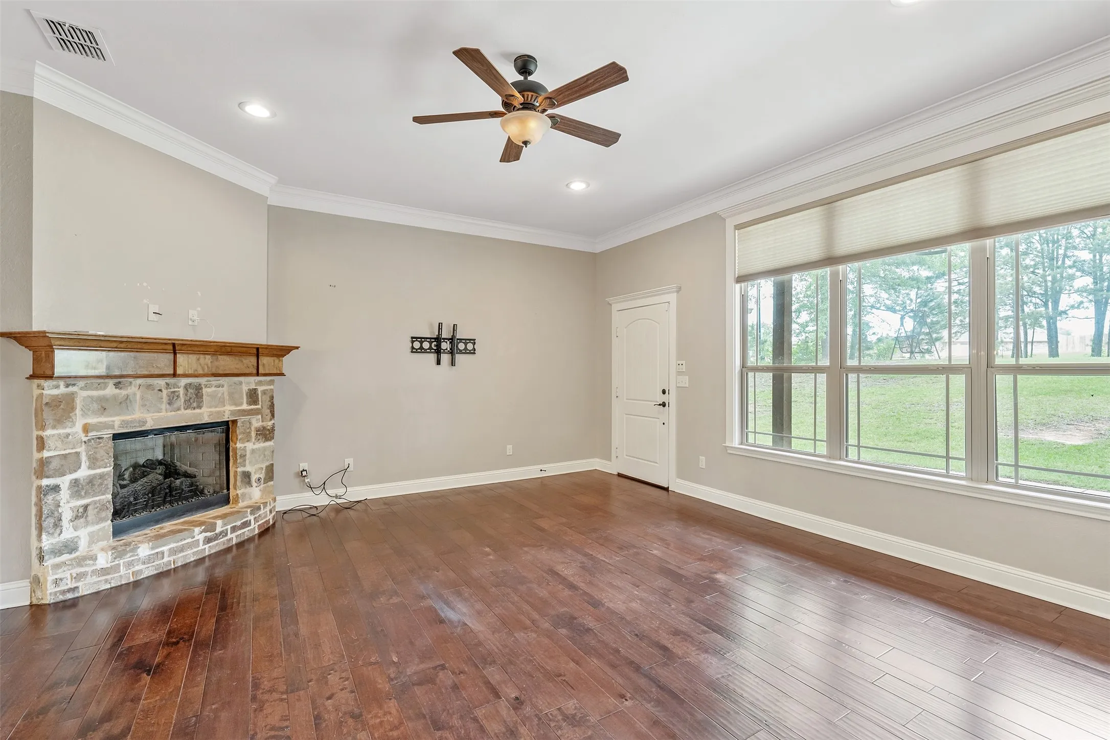 Single Family Residence For Sale in Smith County , 13553 Country Glen, Tyler, Texas 75706, 4 Bedroom, 2 Bathroom, 2 Garage spaces, 2,129 Sqft, built in 2015, mls#21285613, Real Estate Agent in Tyler, Homes For Sale in Smith county, Homes For Sale in Tyler, Realtor in Tyler Texas, Real Estate Brokerage Independent Realty Texas, Luminita Cordes Realtor