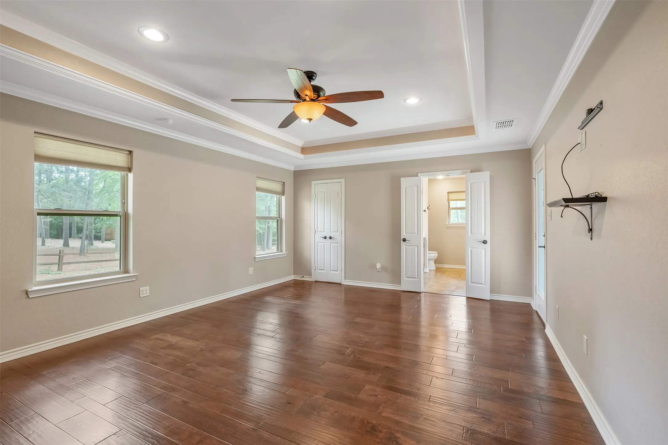 Single Family Residence For Sale in Smith County , 13553 Country Glen, Tyler, Texas 75706, 4 Bedroom, 2 Bathroom, 2 Garage spaces, 2,129 Sqft, built in 2015, mls#21285613, Real Estate Agent in Tyler, Homes For Sale in Smith county, Homes For Sale in Tyler, Realtor in Tyler Texas, Real Estate Brokerage Independent Realty Texas, Luminita Cordes Realtor