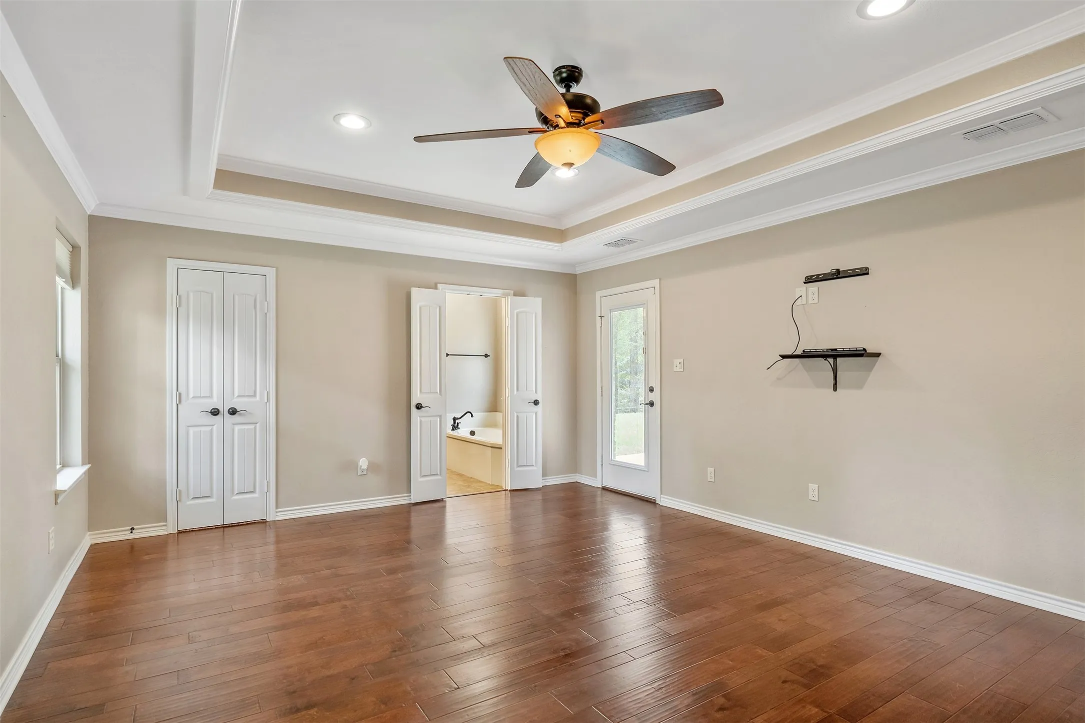 Single Family Residence For Sale in Smith County , 13553 Country Glen, Tyler, Texas 75706, 4 Bedroom, 2 Bathroom, 2 Garage spaces, 2,129 Sqft, built in 2015, mls#21285613, Real Estate Agent in Tyler, Homes For Sale in Smith county, Homes For Sale in Tyler, Realtor in Tyler Texas, Real Estate Brokerage Independent Realty Texas, Luminita Cordes Realtor