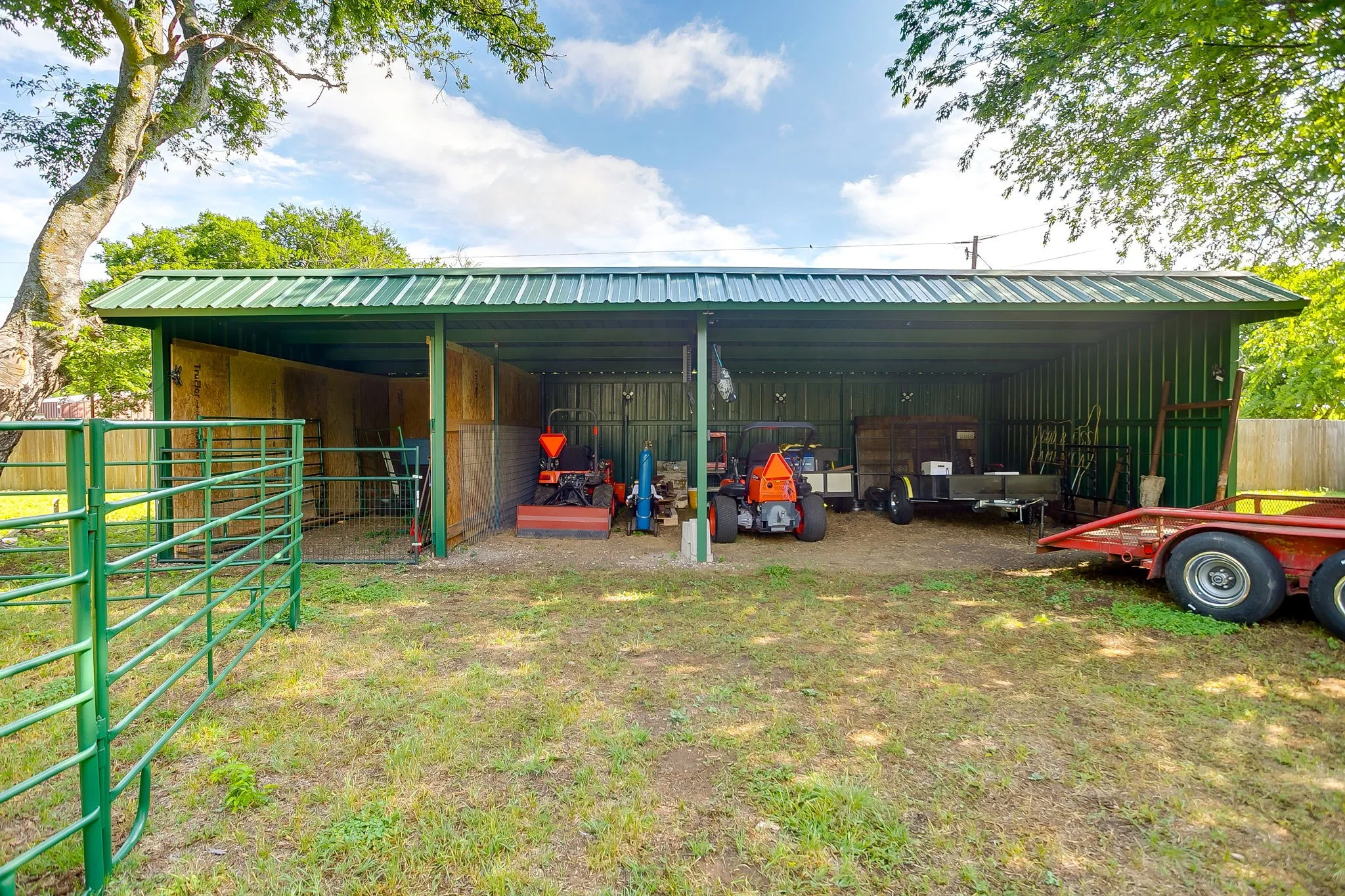 Mobile Home For Sale in Johnson County , 4500 Highland Trail, Joshua, Texas 76058, 4 Bedroom, 2 Bathroom, 2 Garage spaces, 1,782 Sqft, built in 2008, mls#21276616, Real Estate Agent in Joshua, Homes For Sale in Johnson county, Homes For Sale in Joshua, Realtor in Joshua Texas, Real Estate Brokerage Independent Realty Texas, Luminita Cordes Realtor