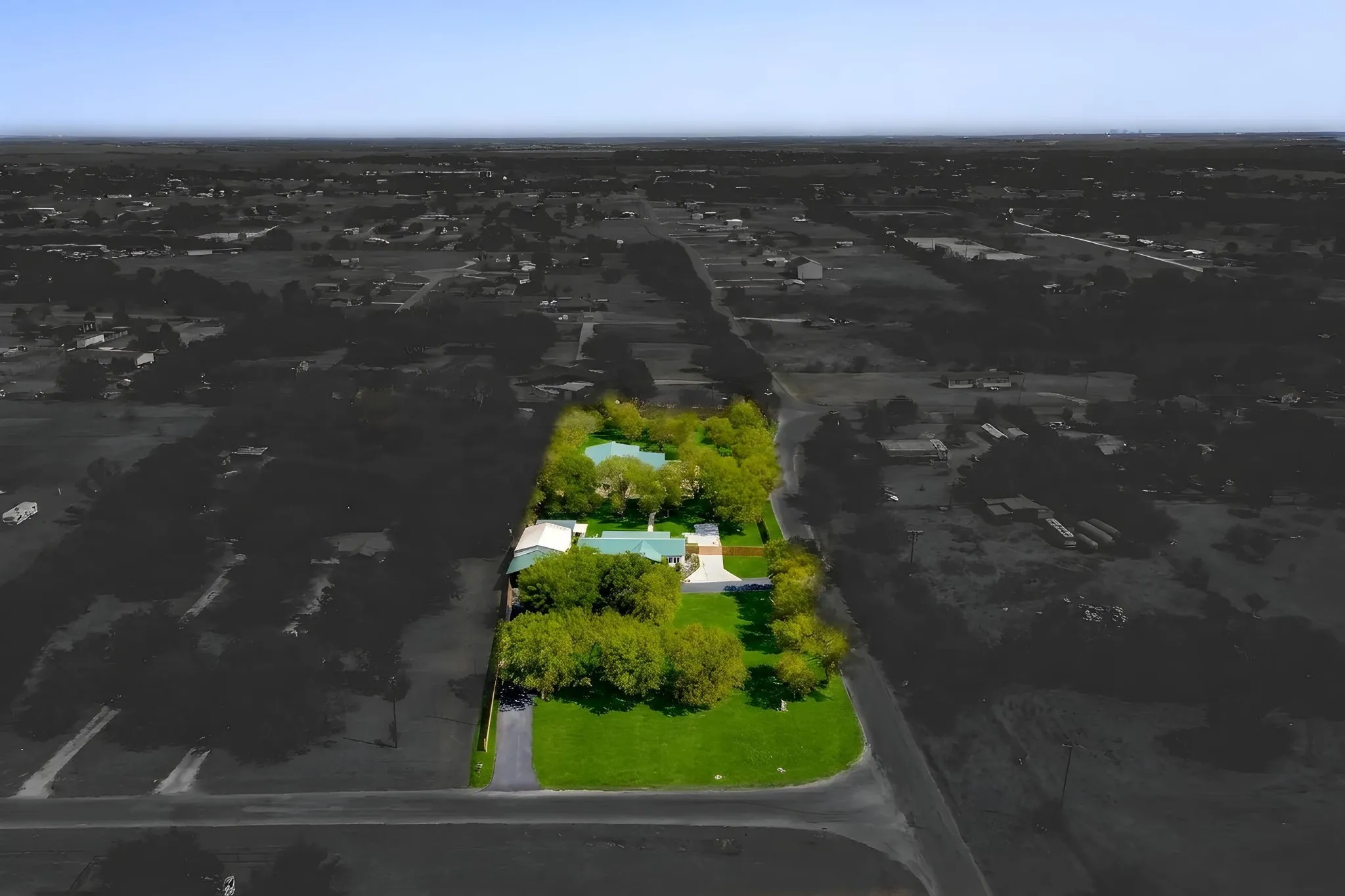 Mobile Home For Sale in Johnson County , 4500 Highland Trail, Joshua, Texas 76058, 4 Bedroom, 2 Bathroom, 2 Garage spaces, 1,782 Sqft, built in 2008, mls#21276616, Real Estate Agent in Joshua, Homes For Sale in Johnson county, Homes For Sale in Joshua, Realtor in Joshua Texas, Real Estate Brokerage Independent Realty Texas, Luminita Cordes Realtor