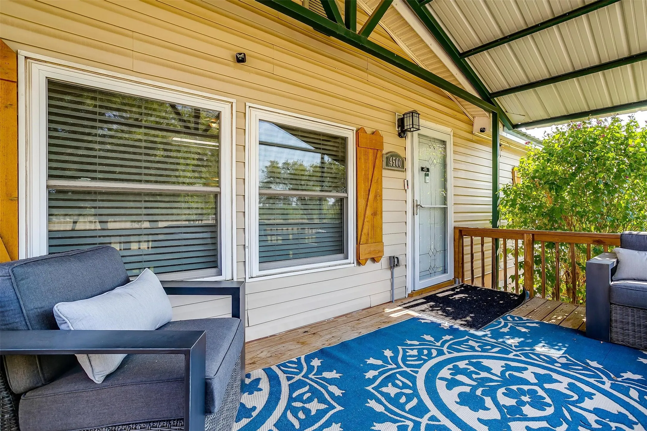 Mobile Home For Sale in Johnson County , 4500 Highland Trail, Joshua, Texas 76058, 4 Bedroom, 2 Bathroom, 2 Garage spaces, 1,782 Sqft, built in 2008, mls#21276616, Real Estate Agent in Joshua, Homes For Sale in Johnson county, Homes For Sale in Joshua, Realtor in Joshua Texas, Real Estate Brokerage Independent Realty Texas, Luminita Cordes Realtor