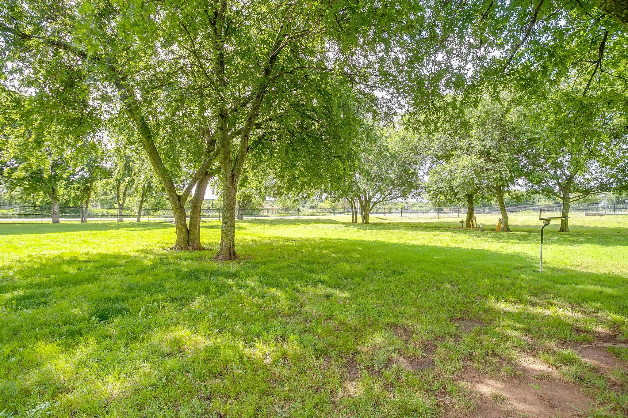Mobile Home For Sale in Johnson County , 4500 Highland Trail, Joshua, Texas 76058, 4 Bedroom, 2 Bathroom, 2 Garage spaces, 1,782 Sqft, built in 2008, mls#21276616, Real Estate Agent in Joshua, Homes For Sale in Johnson county, Homes For Sale in Joshua, Realtor in Joshua Texas, Real Estate Brokerage Independent Realty Texas, Luminita Cordes Realtor