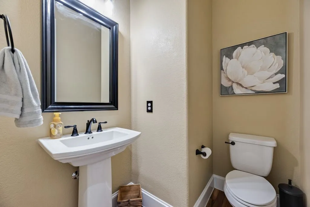 Single Family Residence For Sale in Collin County , 3400 Spicewood Drive, Prosper, Texas 75078, 4 Bedroom, 6 Bathroom, 3 Garage spaces, 4,079 Sqft, built in 2015, mls#21276136, Real Estate Agent in Prosper, Homes For Sale in Collin county, Homes For Sale in Prosper, Realtor in Prosper Texas, Real Estate Brokerage Independent Realty Texas, Luminita Cordes Realtor