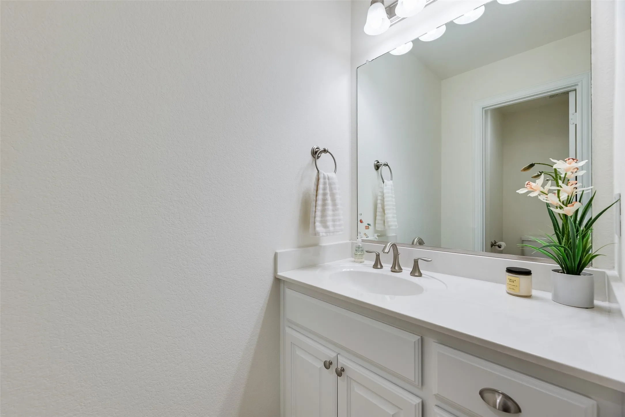 Single Family Residence For Sale in Collin County , 3400 Spicewood Drive, Prosper, Texas 75078, 4 Bedroom, 6 Bathroom, 3 Garage spaces, 4,079 Sqft, built in 2015, mls#21276136, Real Estate Agent in Prosper, Homes For Sale in Collin county, Homes For Sale in Prosper, Realtor in Prosper Texas, Real Estate Brokerage Independent Realty Texas, Luminita Cordes Realtor