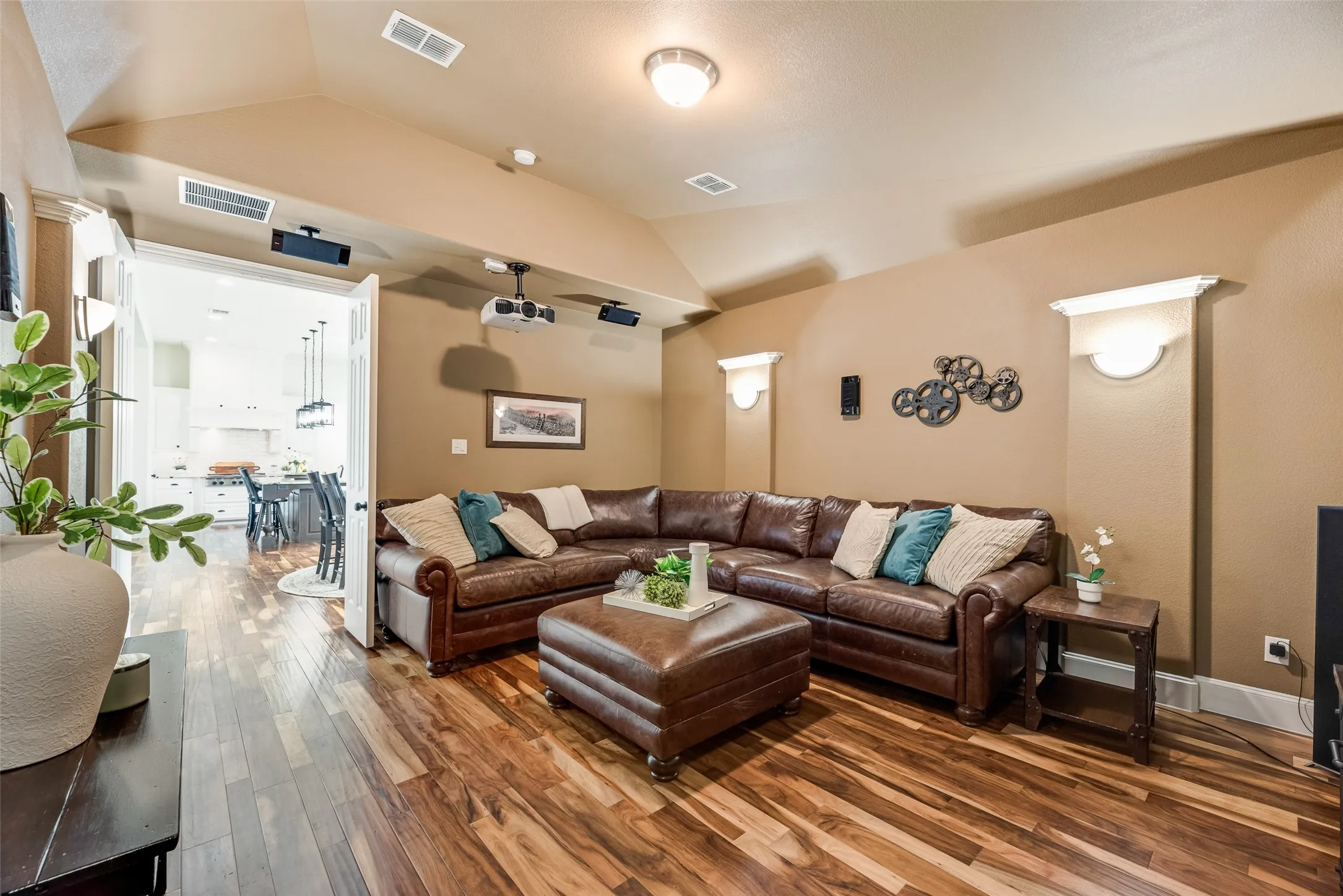 Single Family Residence For Sale in Collin County , 3400 Spicewood Drive, Prosper, Texas 75078, 4 Bedroom, 6 Bathroom, 3 Garage spaces, 4,079 Sqft, built in 2015, mls#21276136, Real Estate Agent in Prosper, Homes For Sale in Collin county, Homes For Sale in Prosper, Realtor in Prosper Texas, Real Estate Brokerage Independent Realty Texas, Luminita Cordes Realtor