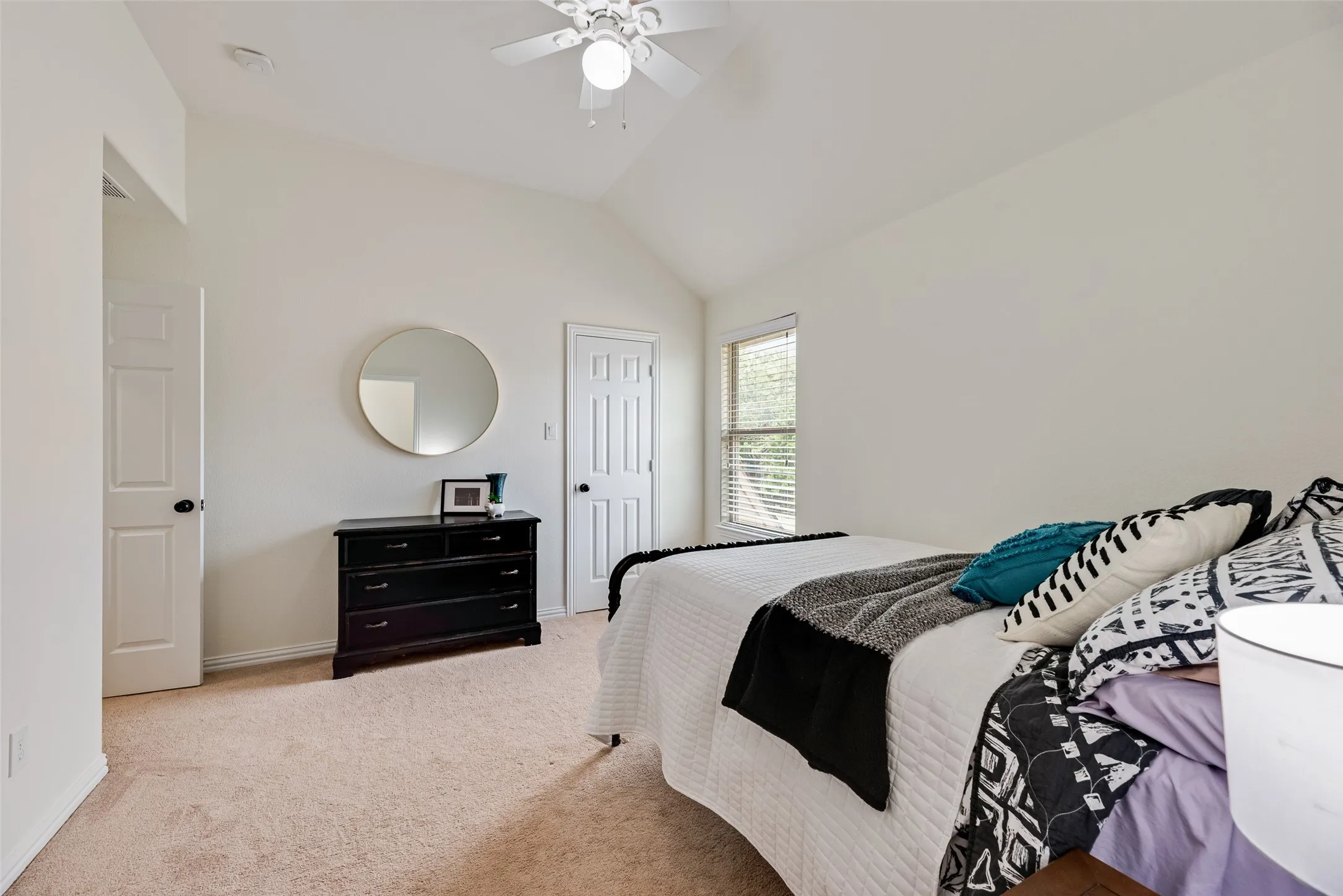 Single Family Residence For Sale in Collin County , 3400 Spicewood Drive, Prosper, Texas 75078, 4 Bedroom, 6 Bathroom, 3 Garage spaces, 4,079 Sqft, built in 2015, mls#21276136, Real Estate Agent in Prosper, Homes For Sale in Collin county, Homes For Sale in Prosper, Realtor in Prosper Texas, Real Estate Brokerage Independent Realty Texas, Luminita Cordes Realtor