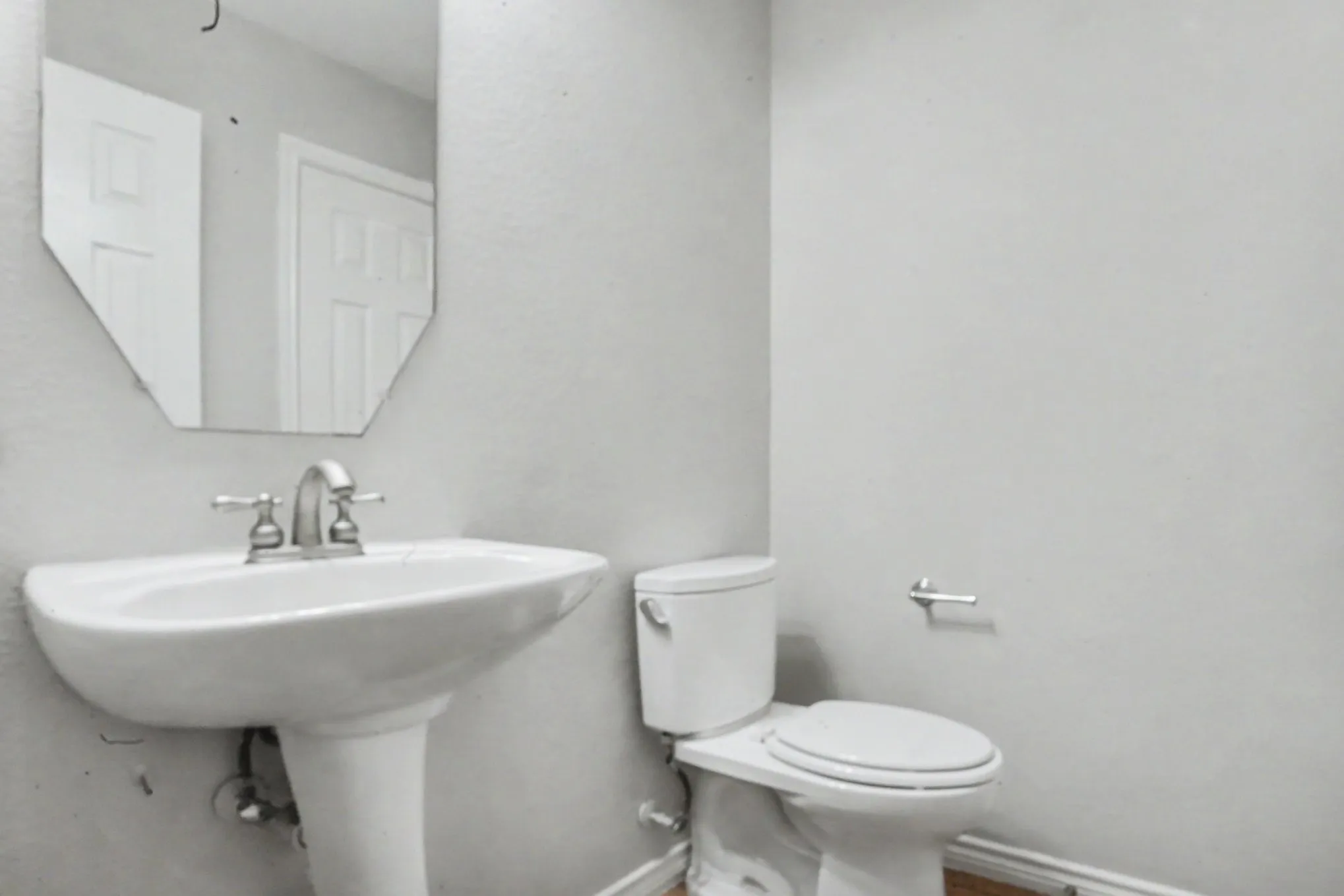 Single Family Residence For Sale in Ellis County , 1105 Blaze Court, Midlothian, Texas 76065, 5 Bedroom, 4 Bathroom, 3 Garage spaces, 4,261 Sqft, built in 2005, mls#21280547, Real Estate Agent in Midlothian, Homes For Sale in Ellis county, Homes For Sale in Midlothian, Realtor in Midlothian Texas, Real Estate Brokerage Independent Realty Texas, Luminita Cordes Realtor