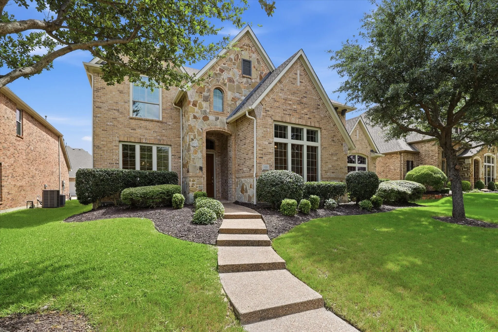 Single Family Residence For Sale in Collin County , 929 Lairds Lane, Allen, Texas 75013, 5 Bedroom, 5 Bathroom, 3 Garage spaces, 4,439 Sqft, built in 2007, mls#21285663, Real Estate Agent in Allen, Homes For Sale in Collin county, Homes For Sale in Allen, Realtor in Allen Texas, Real Estate Brokerage Independent Realty Texas, Luminita Cordes Realtor