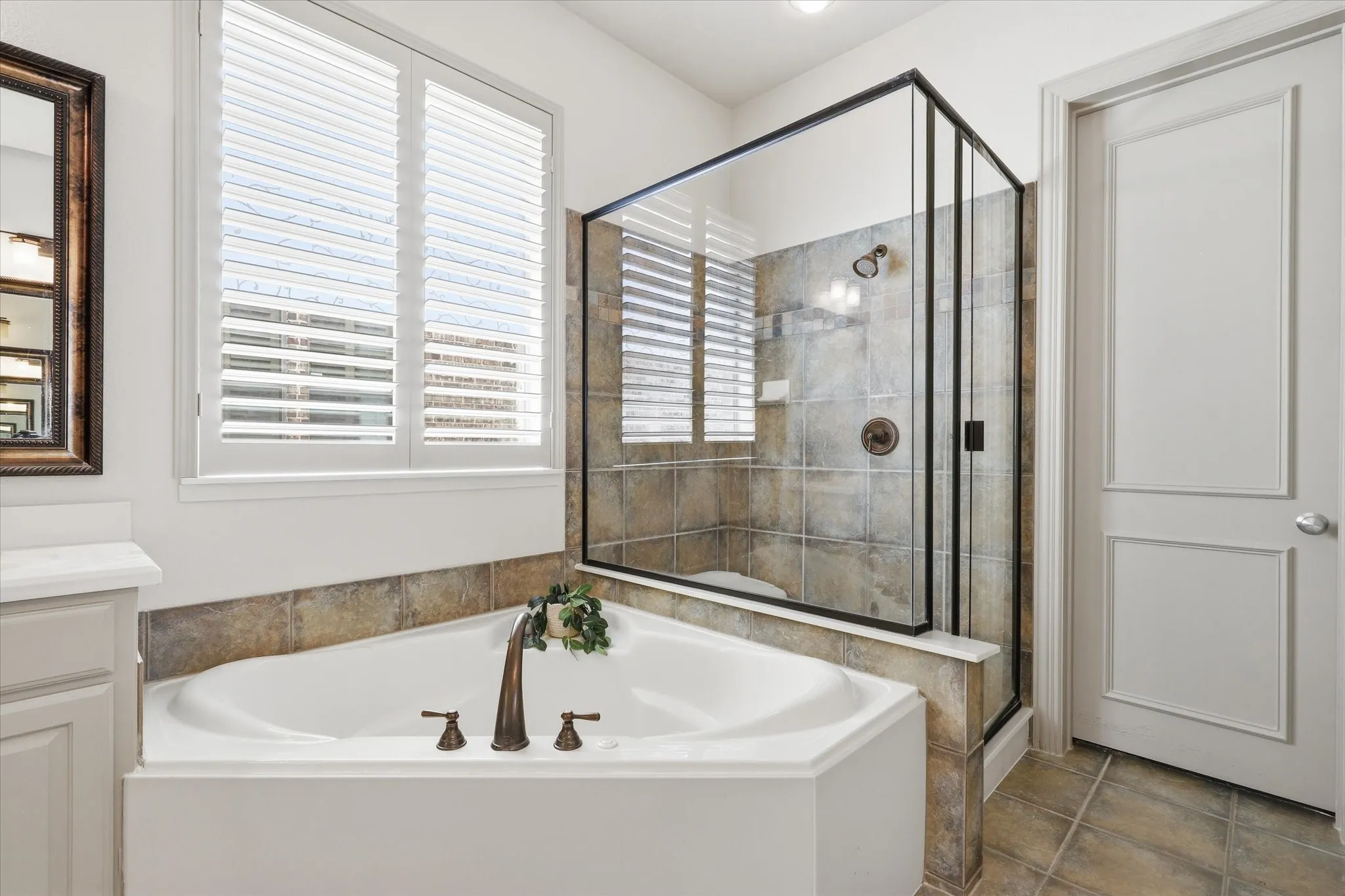 Single Family Residence For Sale in Collin County , 929 Lairds Lane, Allen, Texas 75013, 5 Bedroom, 5 Bathroom, 3 Garage spaces, 4,439 Sqft, built in 2007, mls#21285663, Real Estate Agent in Allen, Homes For Sale in Collin county, Homes For Sale in Allen, Realtor in Allen Texas, Real Estate Brokerage Independent Realty Texas, Luminita Cordes Realtor