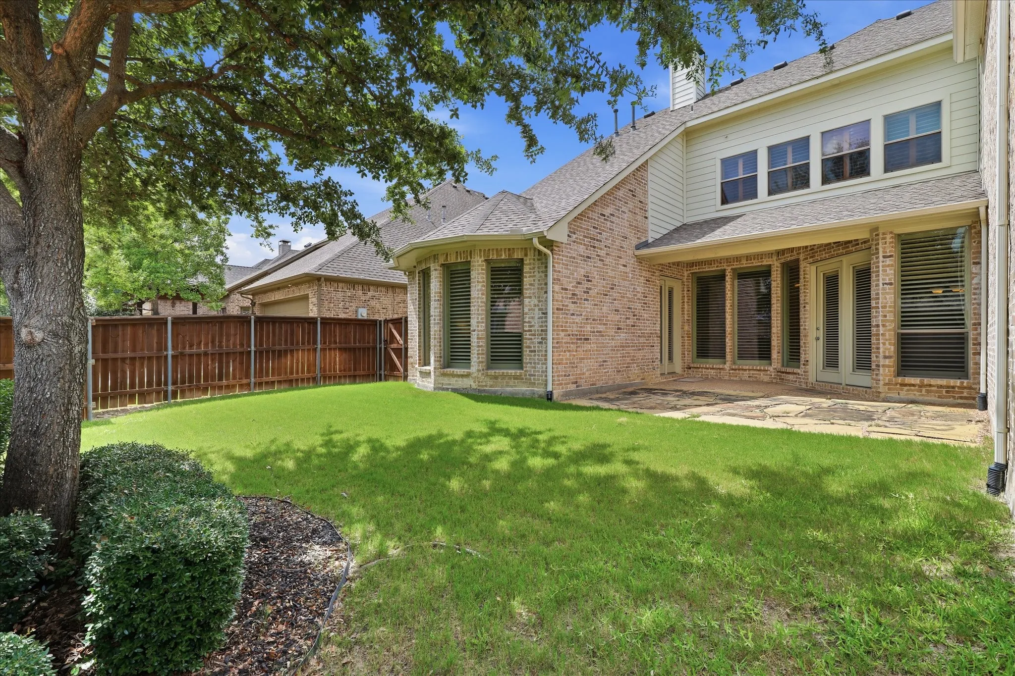 Single Family Residence For Sale in Collin County , 929 Lairds Lane, Allen, Texas 75013, 5 Bedroom, 5 Bathroom, 3 Garage spaces, 4,439 Sqft, built in 2007, mls#21285663, Real Estate Agent in Allen, Homes For Sale in Collin county, Homes For Sale in Allen, Realtor in Allen Texas, Real Estate Brokerage Independent Realty Texas, Luminita Cordes Realtor