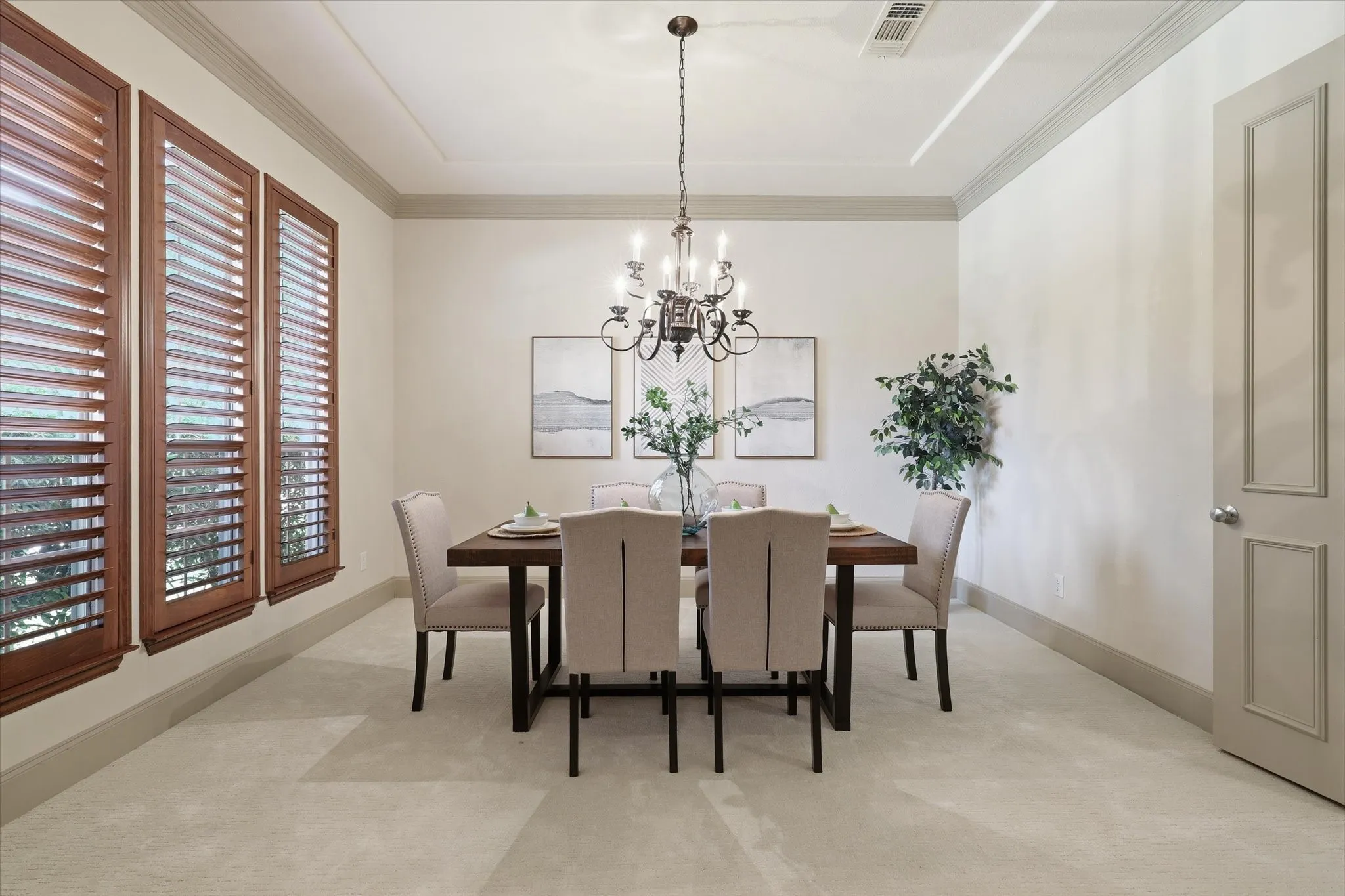 Formal Dining