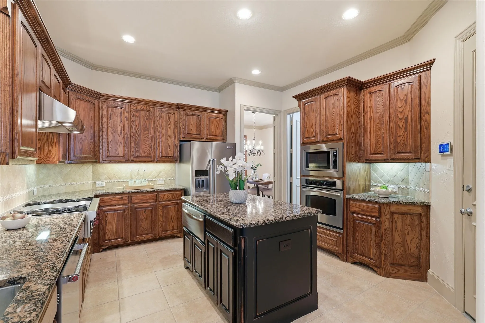 Single Family Residence For Sale in Collin County , 929 Lairds Lane, Allen, Texas 75013, 5 Bedroom, 5 Bathroom, 3 Garage spaces, 4,439 Sqft, built in 2007, mls#21285663, Real Estate Agent in Allen, Homes For Sale in Collin county, Homes For Sale in Allen, Realtor in Allen Texas, Real Estate Brokerage Independent Realty Texas, Luminita Cordes Realtor