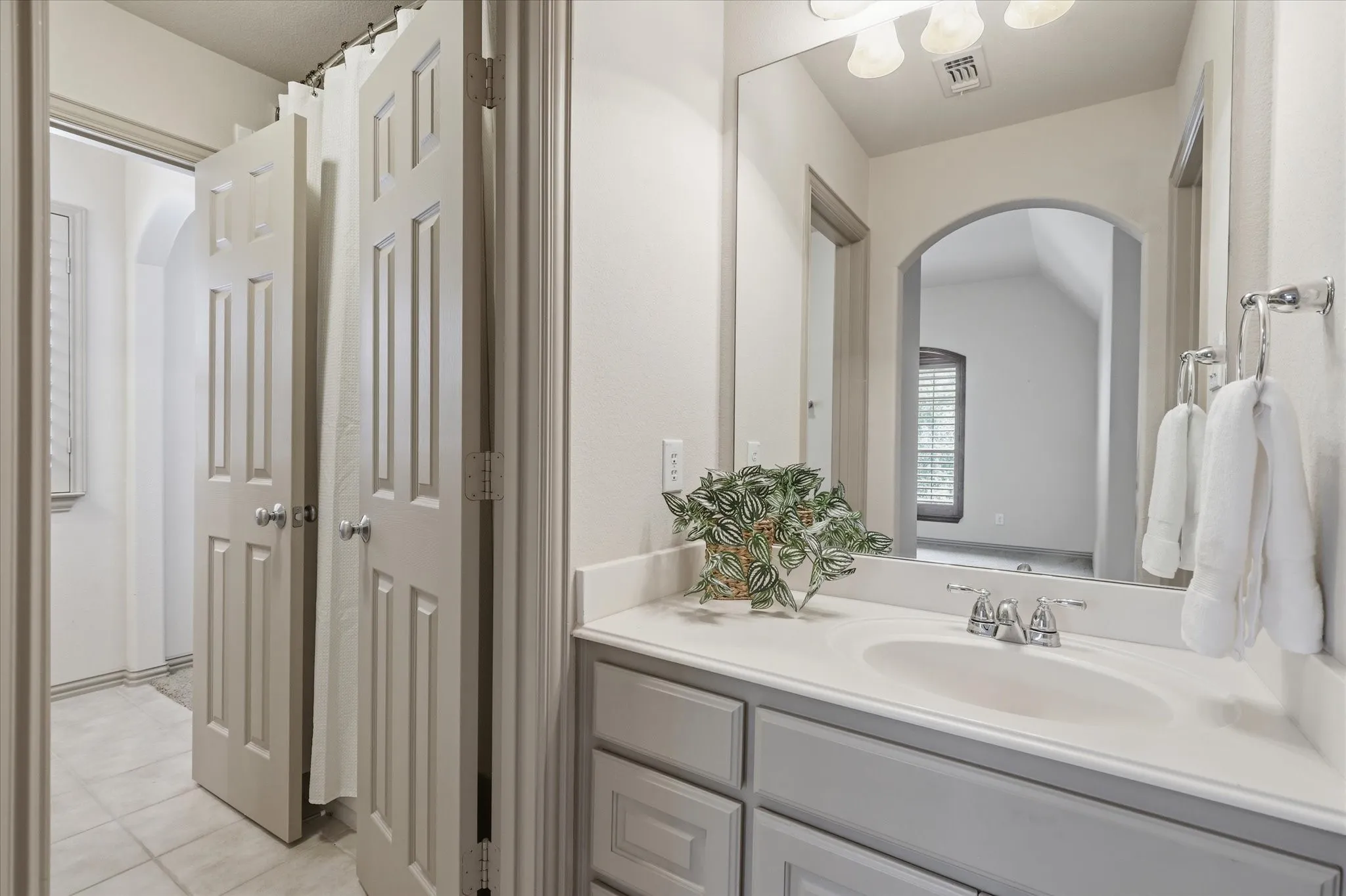 Single Family Residence For Sale in Collin County , 929 Lairds Lane, Allen, Texas 75013, 5 Bedroom, 5 Bathroom, 3 Garage spaces, 4,439 Sqft, built in 2007, mls#21285663, Real Estate Agent in Allen, Homes For Sale in Collin county, Homes For Sale in Allen, Realtor in Allen Texas, Real Estate Brokerage Independent Realty Texas, Luminita Cordes Realtor