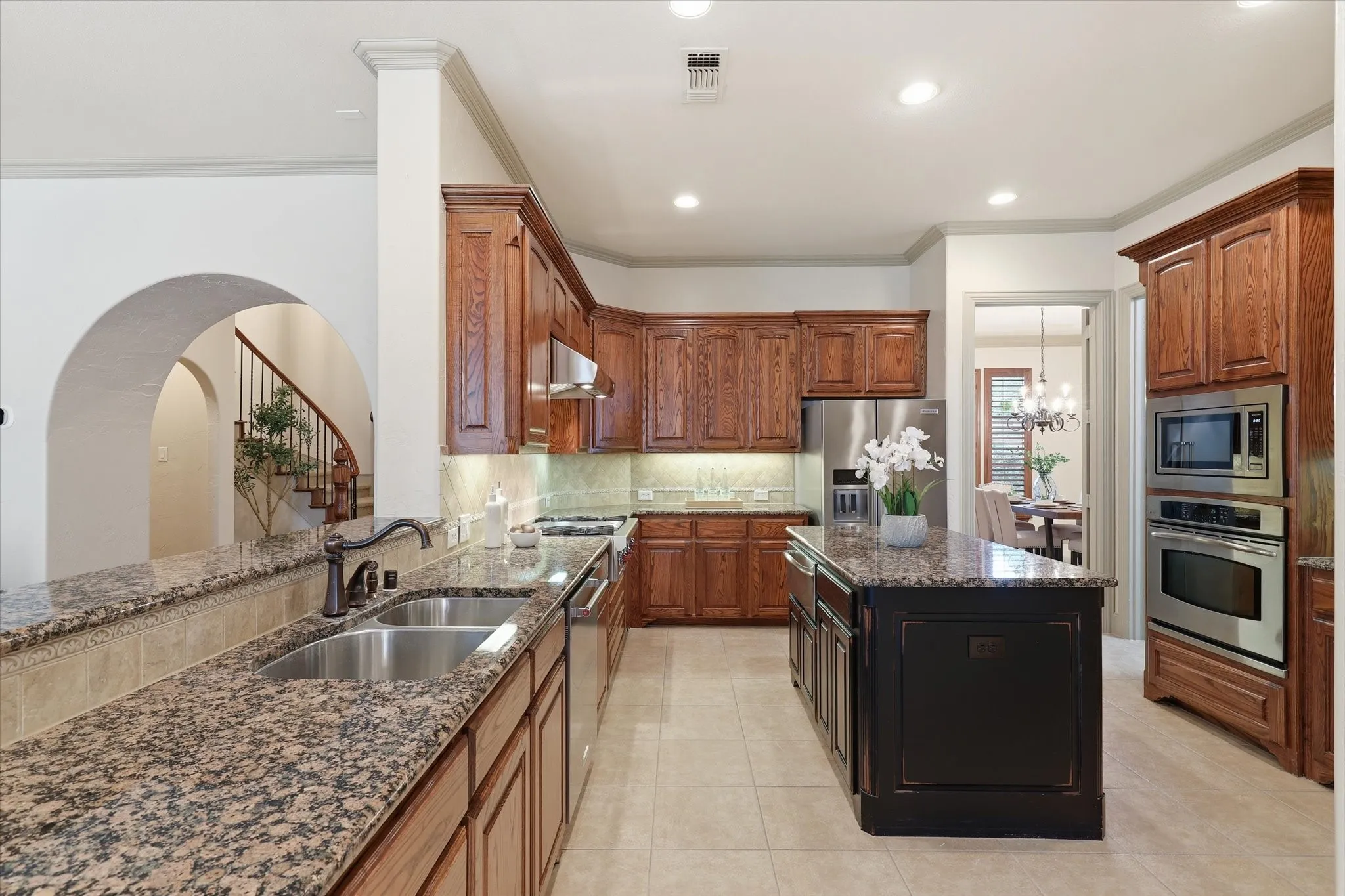 Single Family Residence For Sale in Collin County , 929 Lairds Lane, Allen, Texas 75013, 5 Bedroom, 5 Bathroom, 3 Garage spaces, 4,439 Sqft, built in 2007, mls#21285663, Real Estate Agent in Allen, Homes For Sale in Collin county, Homes For Sale in Allen, Realtor in Allen Texas, Real Estate Brokerage Independent Realty Texas, Luminita Cordes Realtor