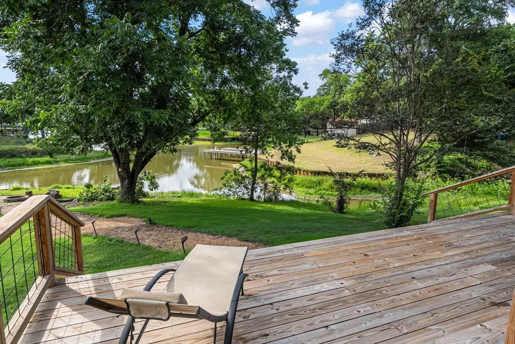 Single Family Residence For Sale in Henderson County , 105 Tarno Lane, Gun Barrel City, Texas 75156, 3 Bedroom, 3 Bathroom, Garage spaces, 1,560 Sqft, built in 0, mls#21281134, Real Estate Agent in Gun Barrel City, Homes For Sale in Henderson county, Homes For Sale in Gun Barrel City, Realtor in Gun Barrel City Texas, Real Estate Brokerage Independent Realty Texas, Luminita Cordes Realtor
