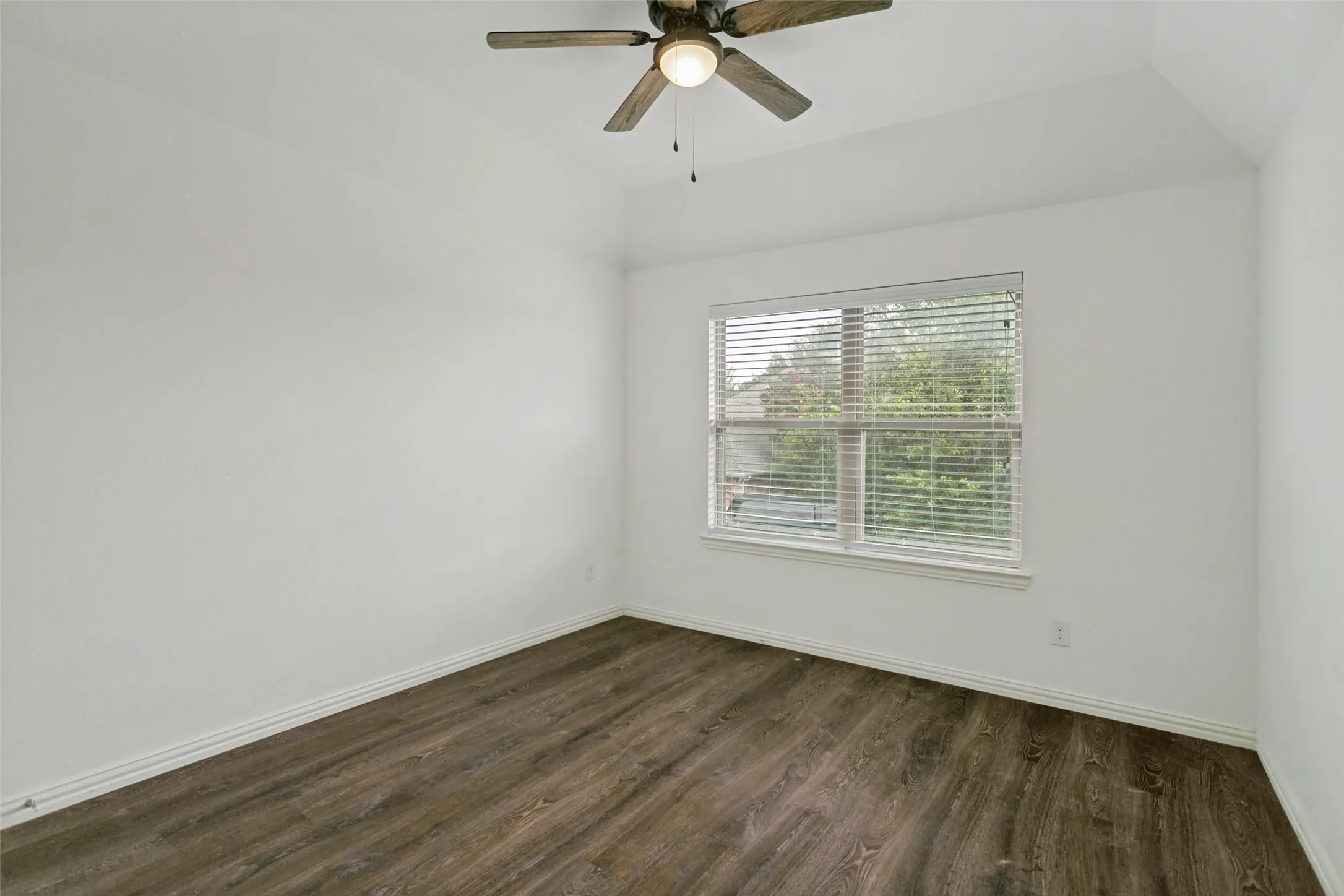 Single Family Residence For Sale in Collin County , 2324 Molly Lane, Plano, Texas 75074, 3 Bedrooms, 4 Bathrooms, 2 Garage spaces, 2,124 Sqft, built in 2017, Price $430,000, mls#21284916, Real Estate Agent in Plano, Homes For Sale in Collin county, Homes For Sale in Plano, Realtor in Plano Texas, Real Estate Brokerage Independent Realty Texas, Luminita Cordes Realtor
