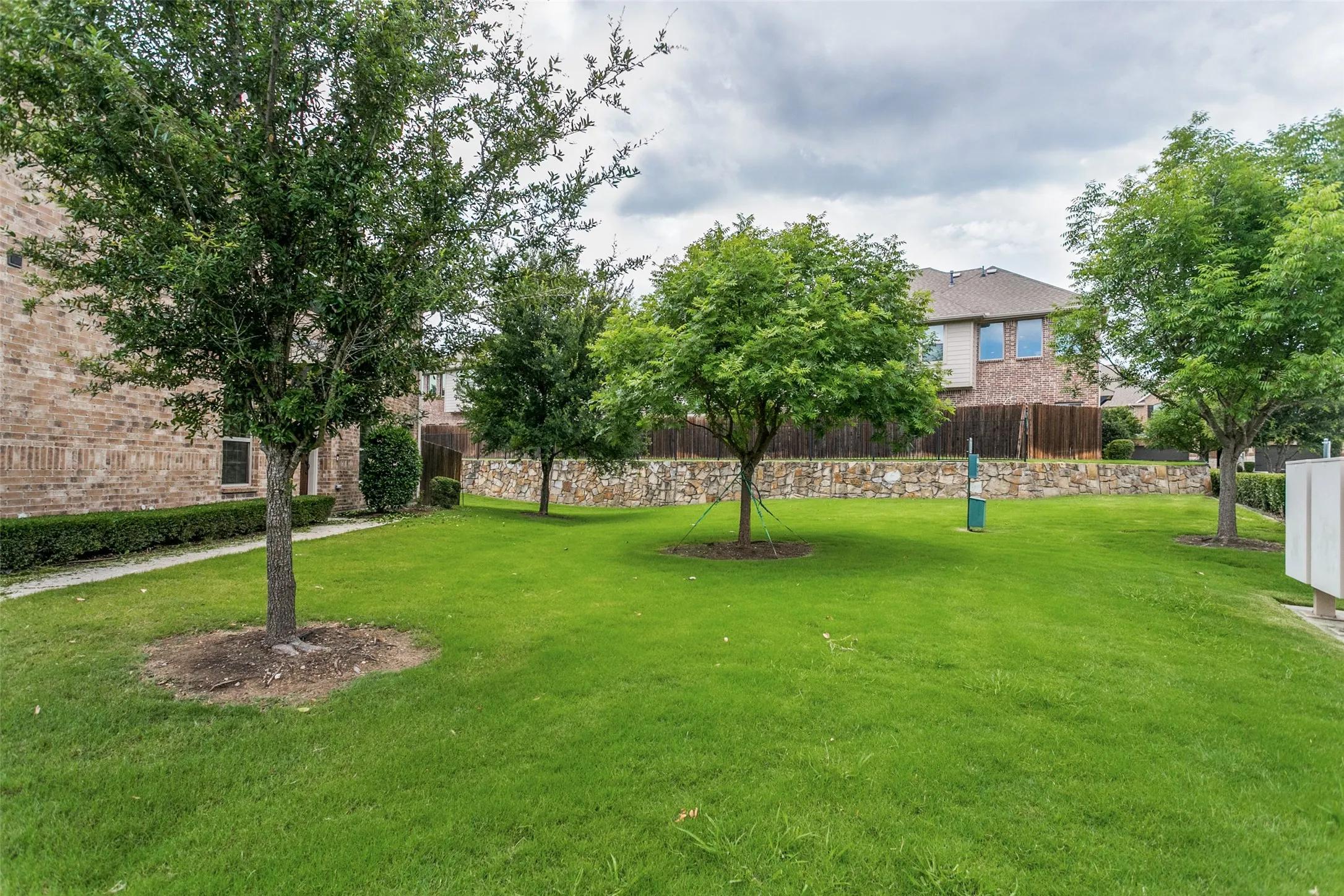 Single Family Residence For Sale in Collin County , 2324 Molly Lane, Plano, Texas 75074, 3 Bedrooms, 4 Bathrooms, 2 Garage spaces, 2,124 Sqft, built in 2017, Price $430,000, mls#21284916, Real Estate Agent in Plano, Homes For Sale in Collin county, Homes For Sale in Plano, Realtor in Plano Texas, Real Estate Brokerage Independent Realty Texas, Luminita Cordes Realtor